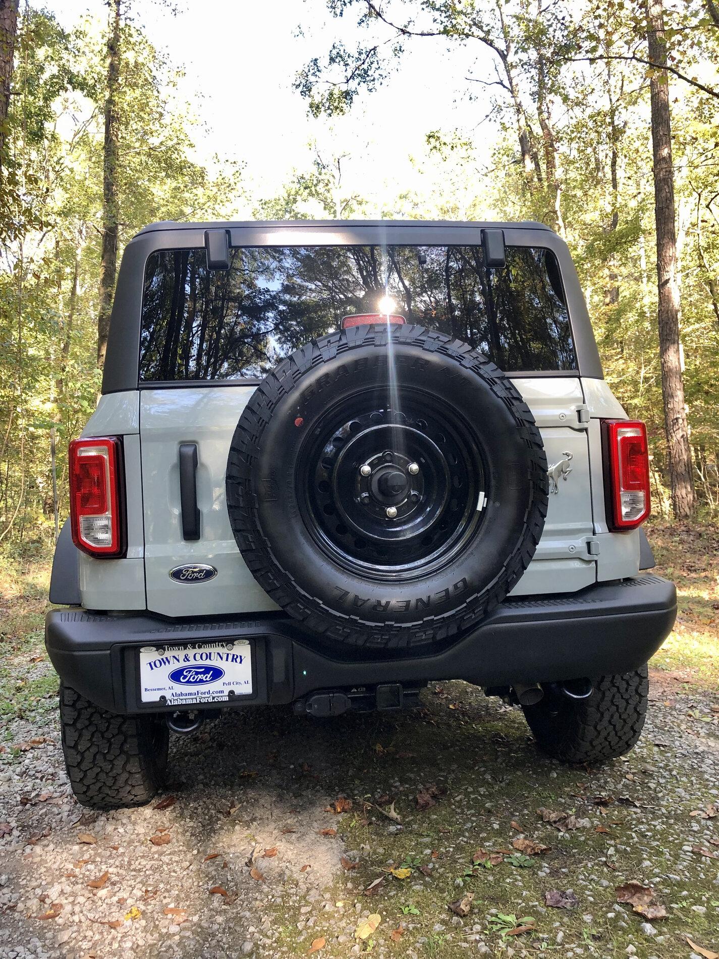 Ford Bronco CACTUS GRAY Bronco Club 40B05142-2418-4A02-BE2A-2DDB3F83AEC6