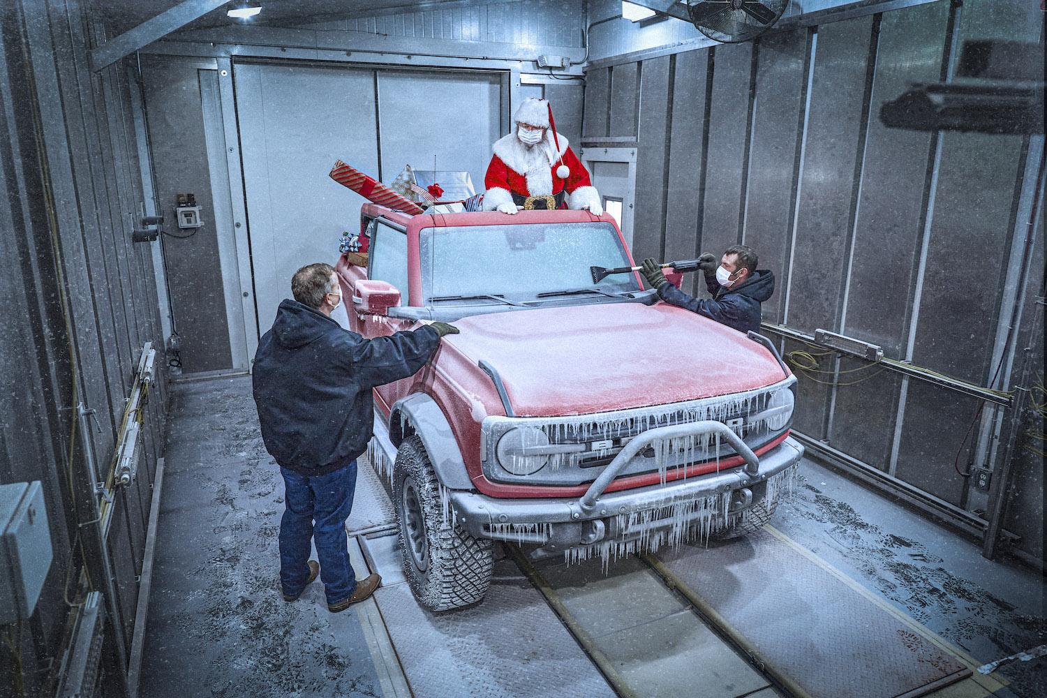 Ford Bronco Bad news about MIC 2.0 quality after a few days 2021-Ford-Bronco-2-D_Santas-Sleigh_01