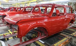 Ford Bronco Saw my first 2-door Screen Shot 2021-10-27 at 3.15.28 PM