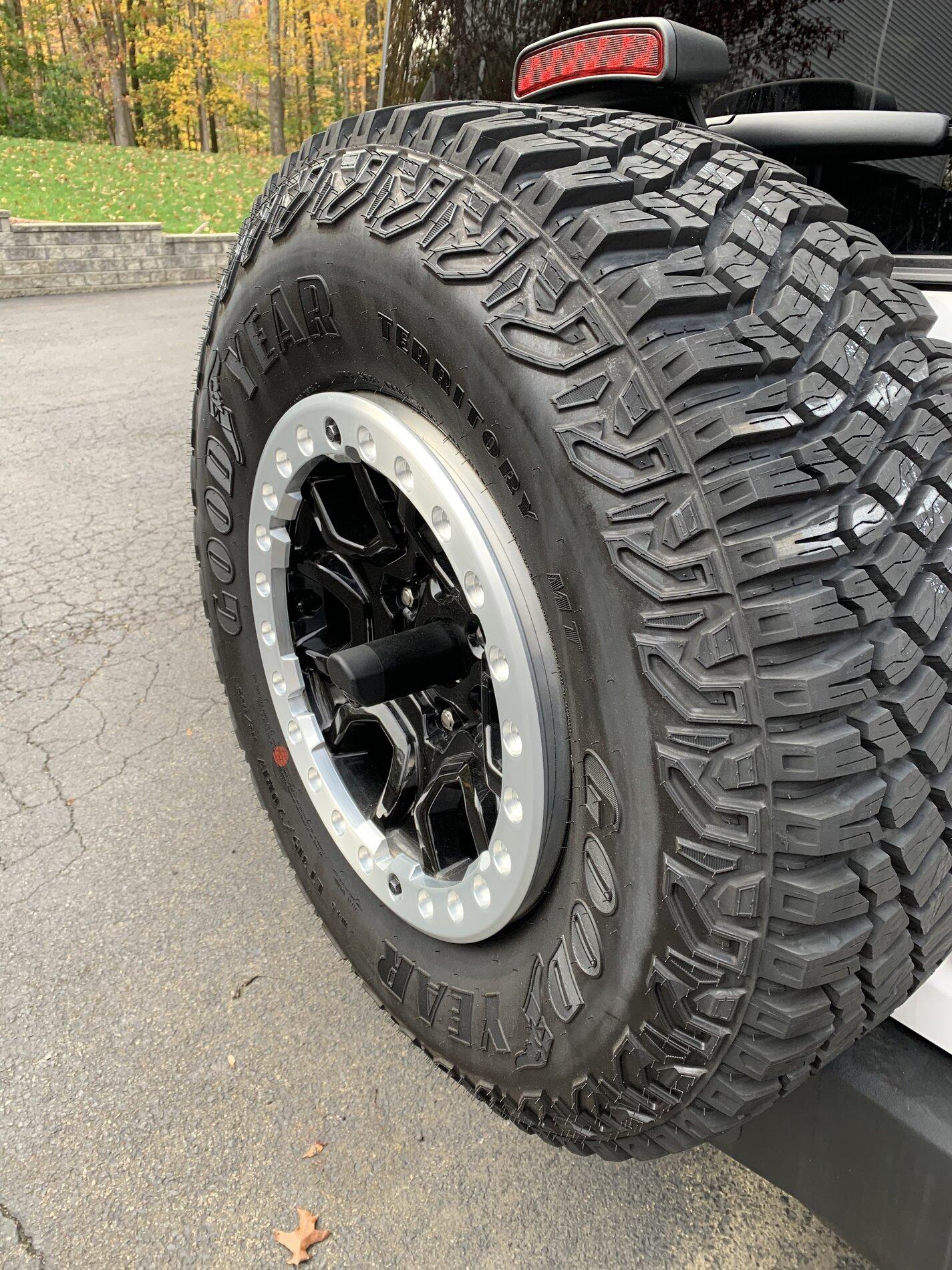 Ford Bronco Running the Bead lock ring as a trim ring? 3EE8EFB0-0F32-41A4-B9A5-0331CF4CB8F4
