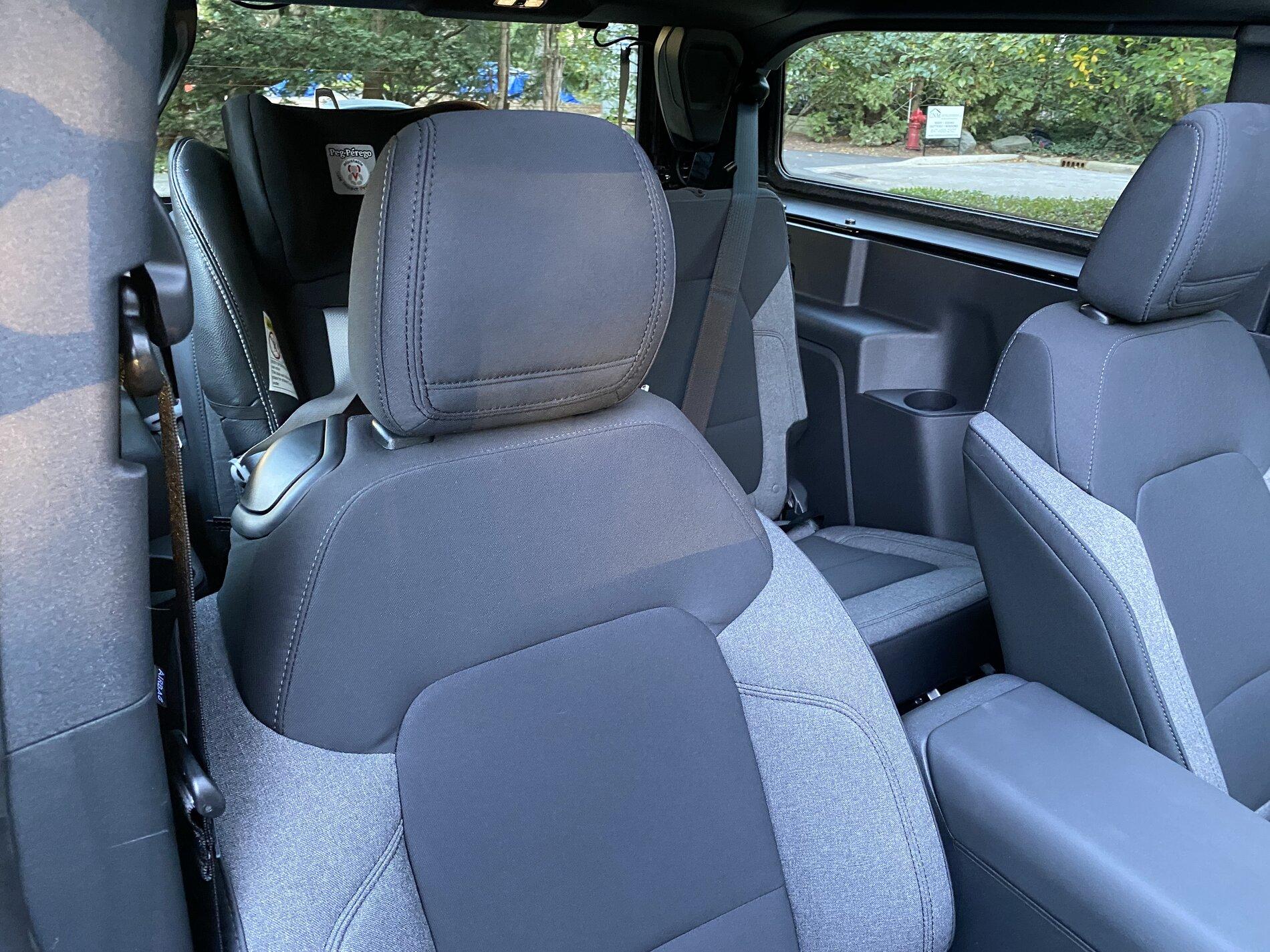 Ford Bronco First Impression & Review : Base Sasquatch 4-door Bronco C32A6B96-6B0C-4404-9021-47C6B7C32D18