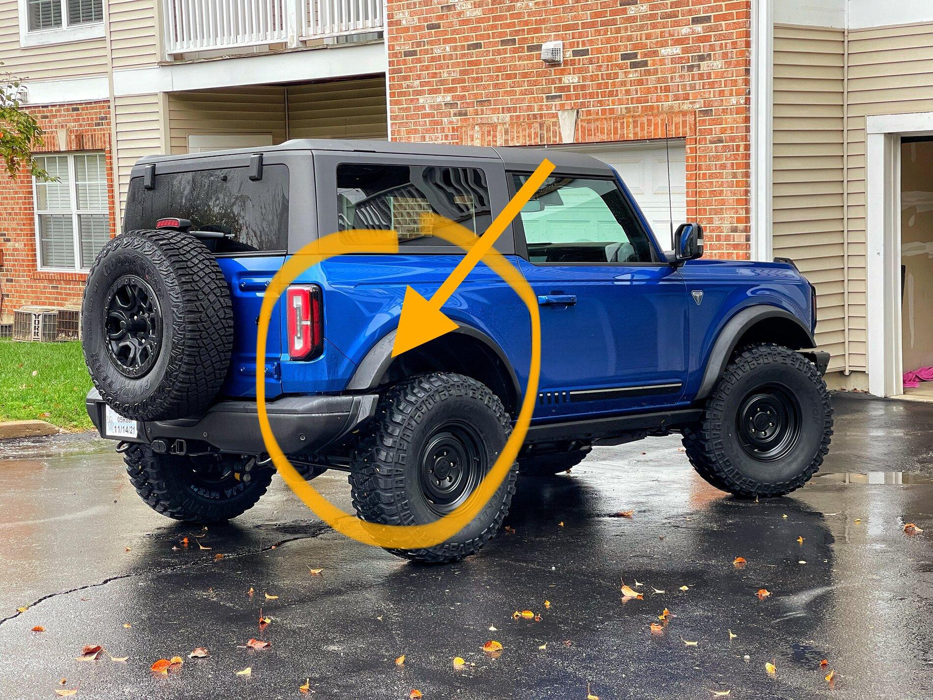 Ford Bronco 2 door FE: 16” fifteen52 analog wheels, 35's, swapped non-sasquatch fender flares 88C4E150-7F30-44B6-8F00-7AEBE54B6B33