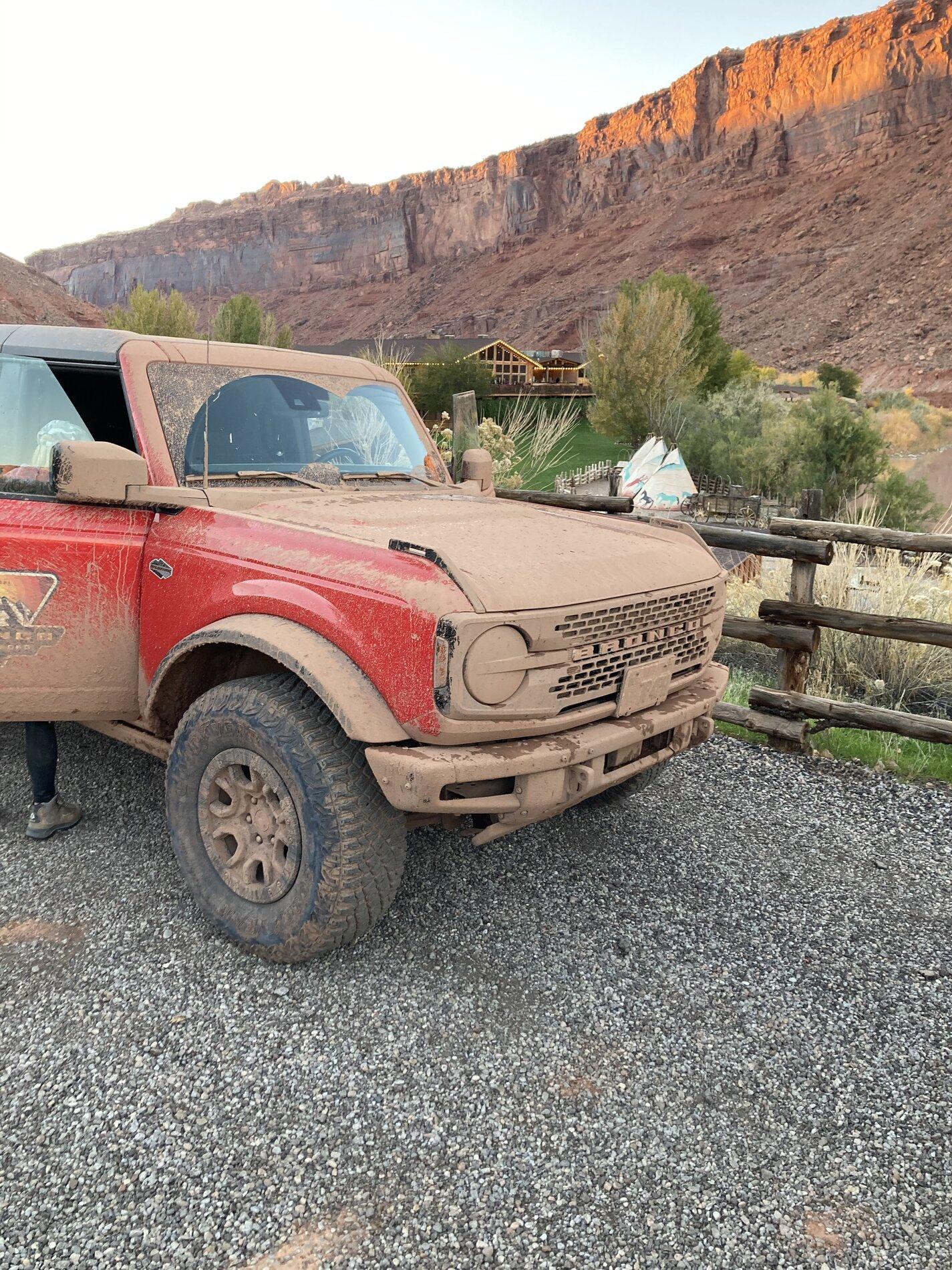Ford Bronco Moab mud 4119C4E4-2E2F-4F43-9398-093F6341702D