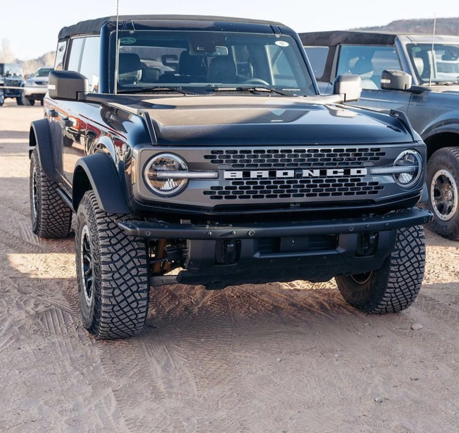 Ford Bronco Capable vs modular bumper - BD 2021-Bronco-modular-bumper-end-cap-wings-removed-Shadow-Black-Bronco