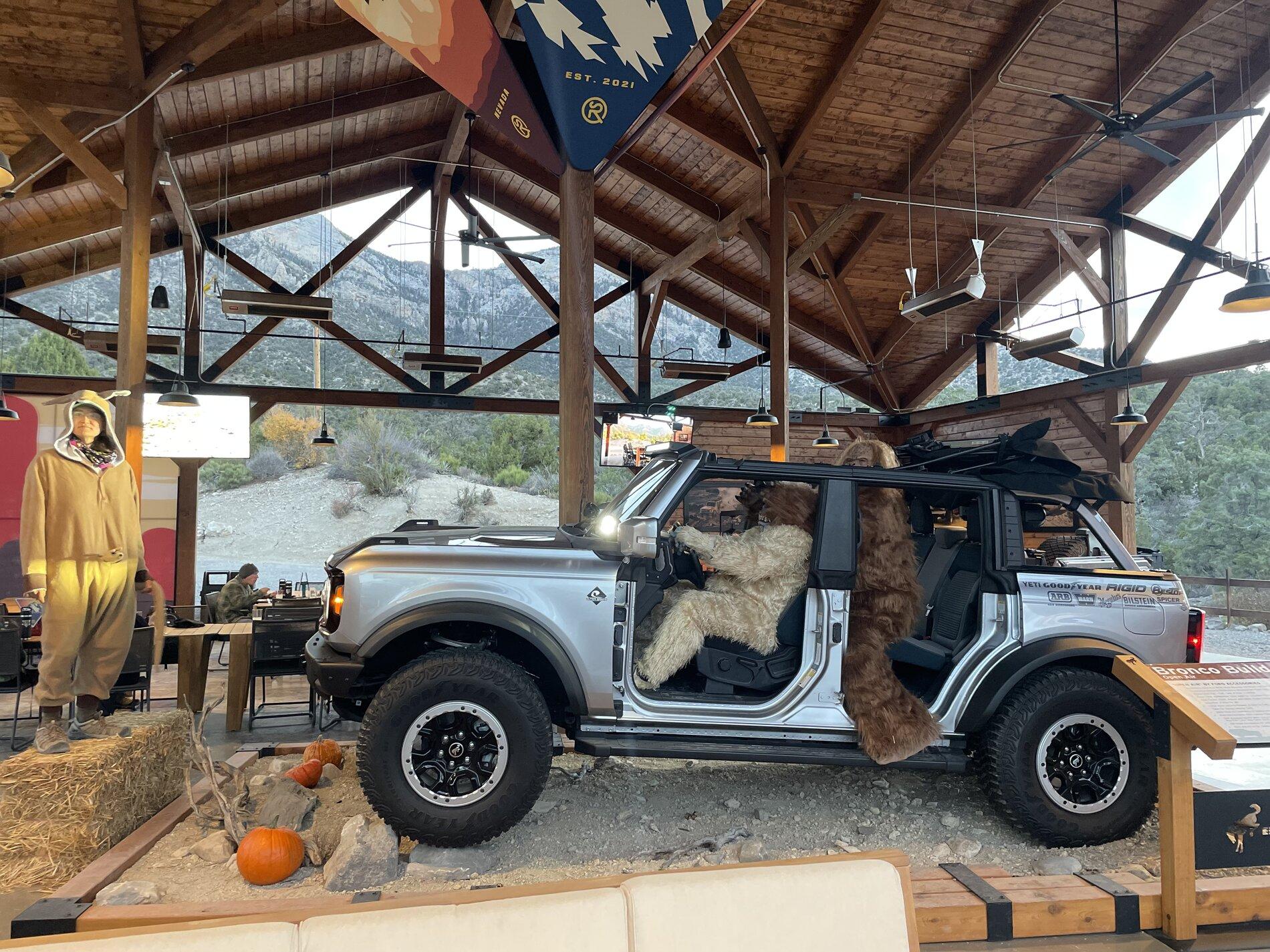 Ford Bronco Vegas! 4F3F0B81-B496-4F51-8D28-5AA1AAAEFB92