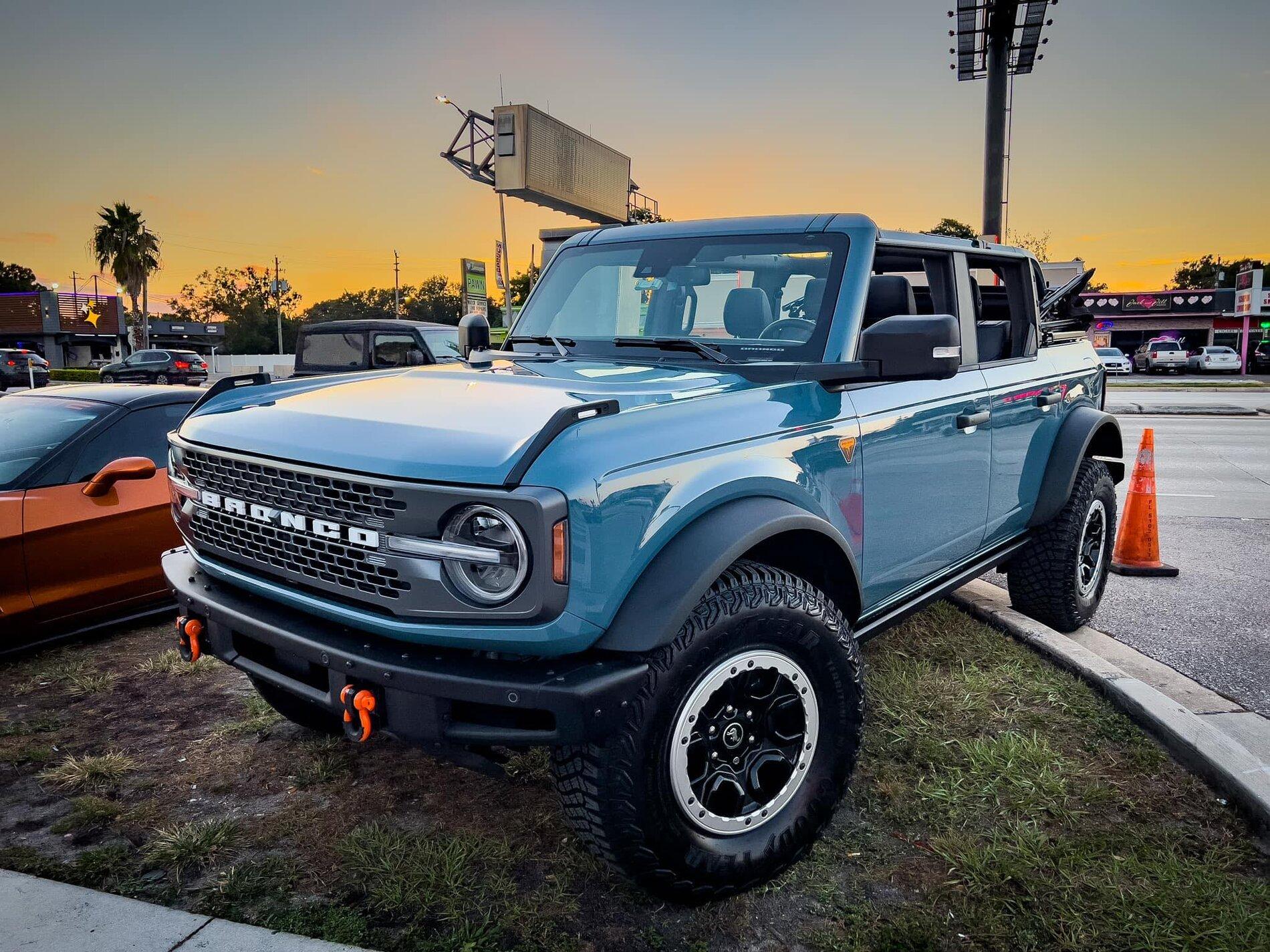Ford Bronco "The Dirt Horse" - Area 51 Bronco Badlands build 249465989_3185432588352716_1914570838242221083_n