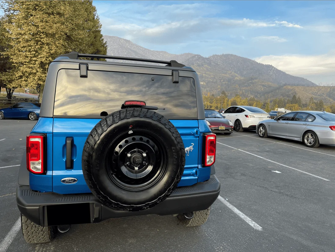 Ford Bronco VELOCITY BLUE Bronco Club IMG_6548_1