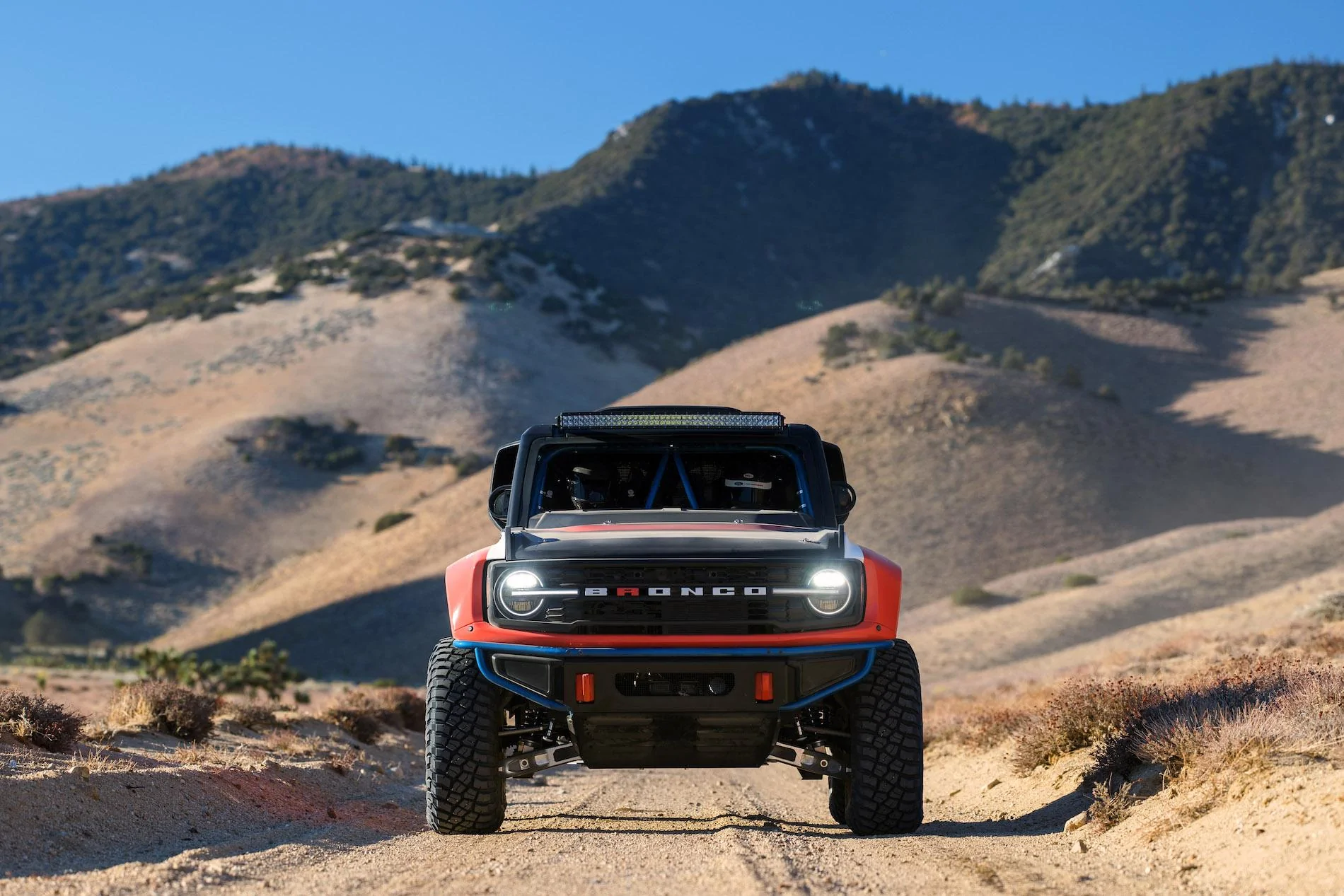 Ford Bronco Ford Reveals Bronco DR; Production Desert Racer With Coyote V8 2023 Ford Bronco DR_13