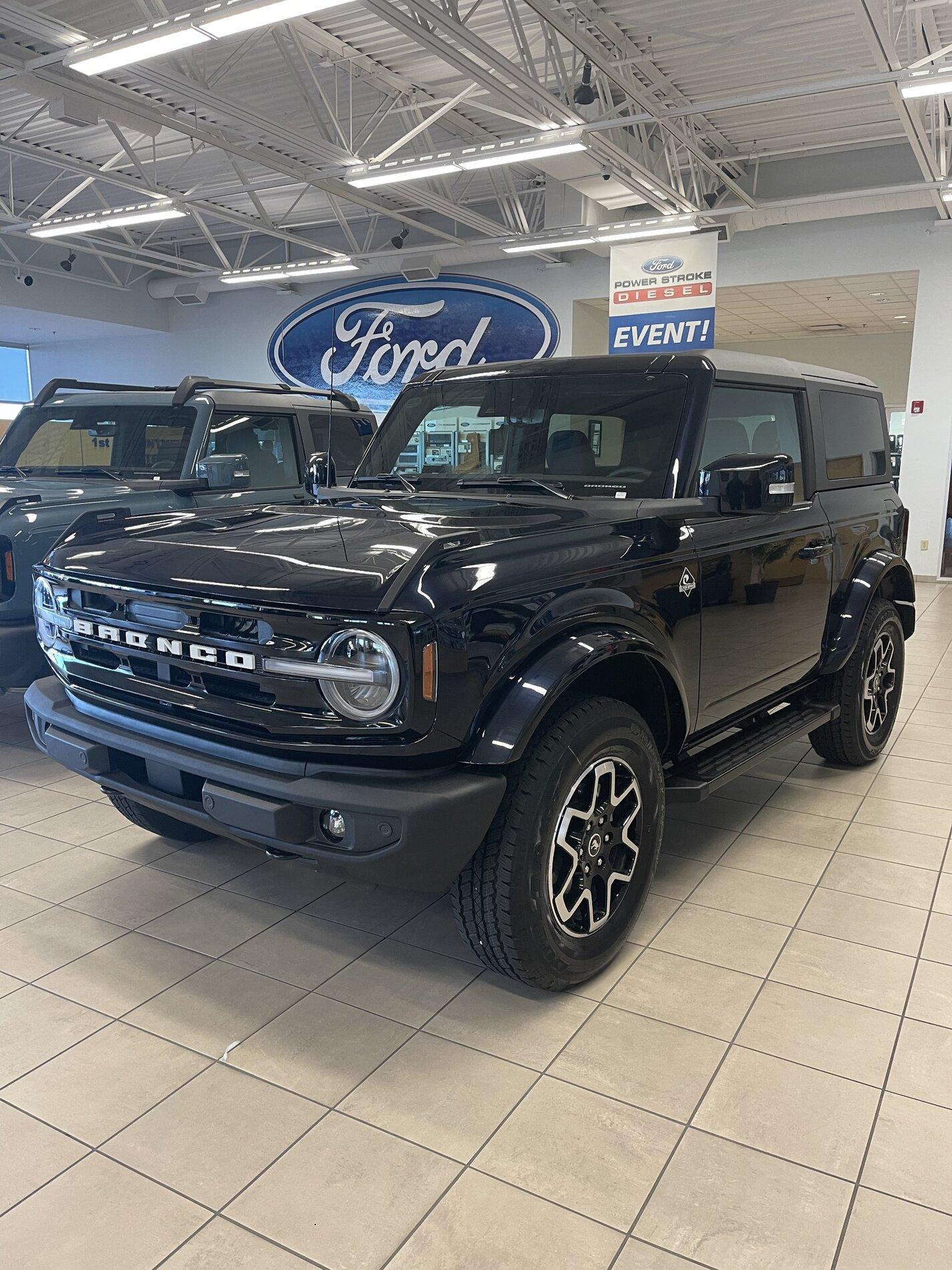 Ford Bronco *** DIRT MOUNTAIN Broncos - Built, Shipped, Delivered Tracker*** DD744728-3336-4188-9757-2E78F885A1E7
