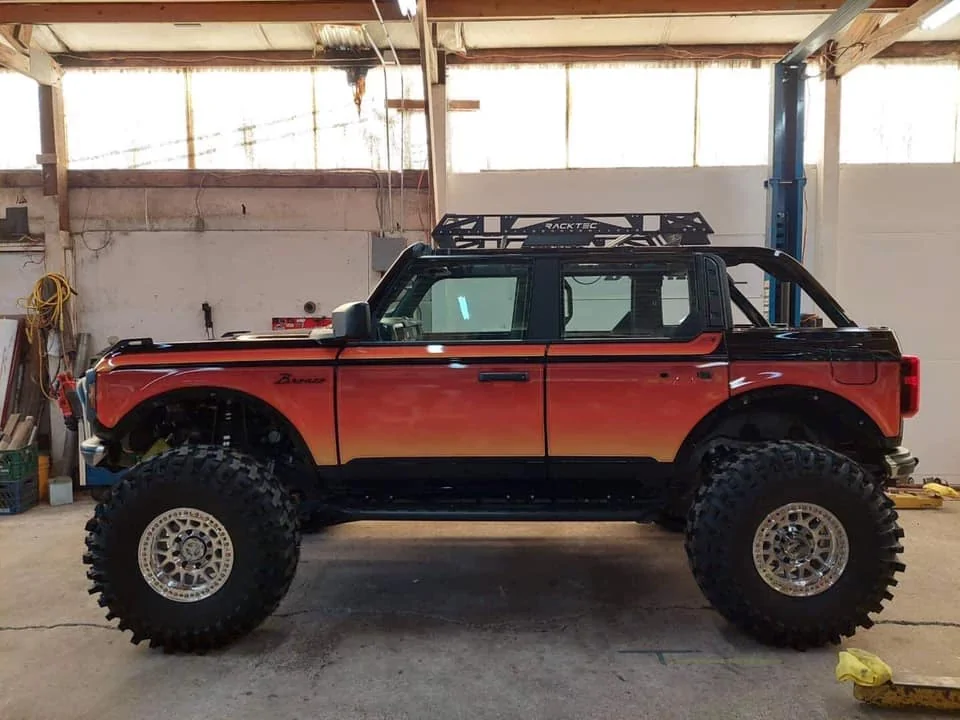 Ford Bronco DelFab Bronco Build at SEMA 2021 250922713_4534427503246625_4062723885725393710_n