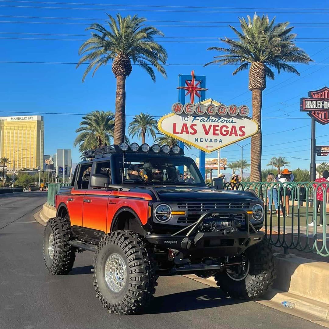 Ford Bronco DelFab Bronco Build at SEMA 2021 250252427_867692347273324_8620953538774734318_n