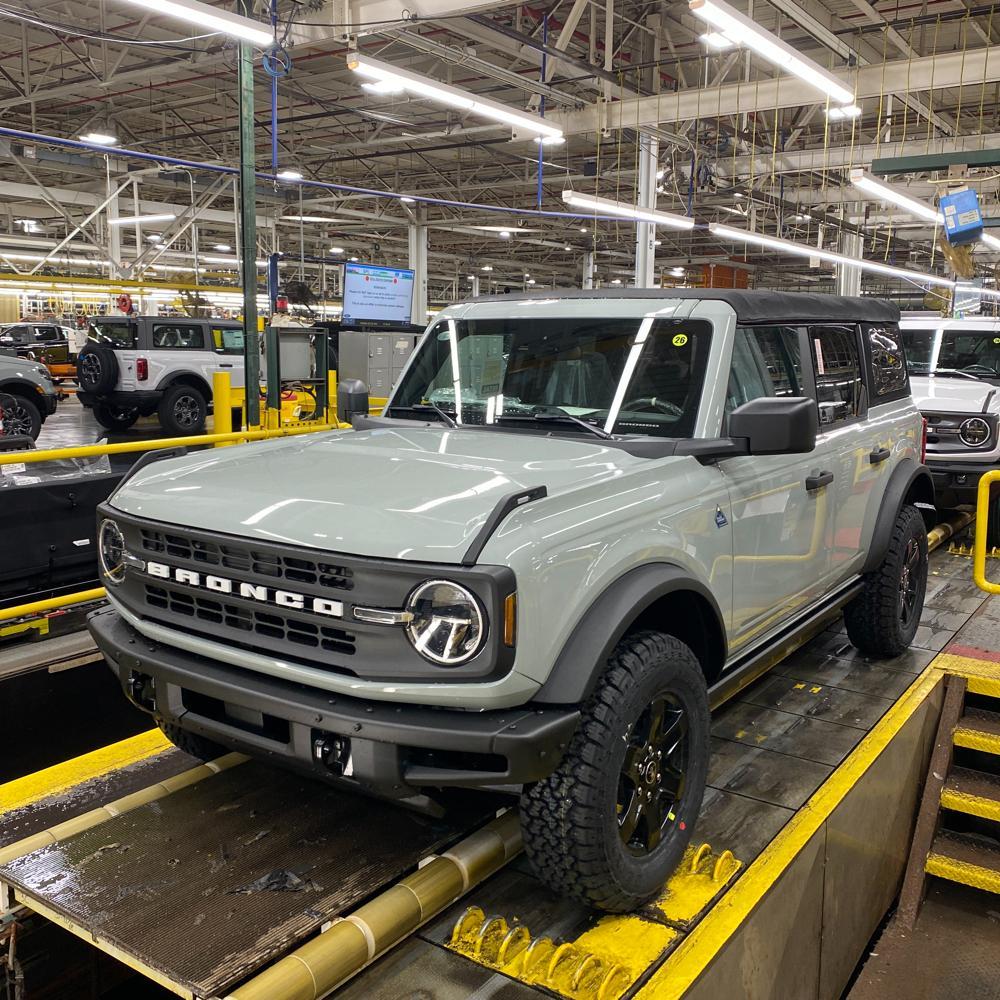 Ford Bronco 🛠 10/25/21 Build Week Group image