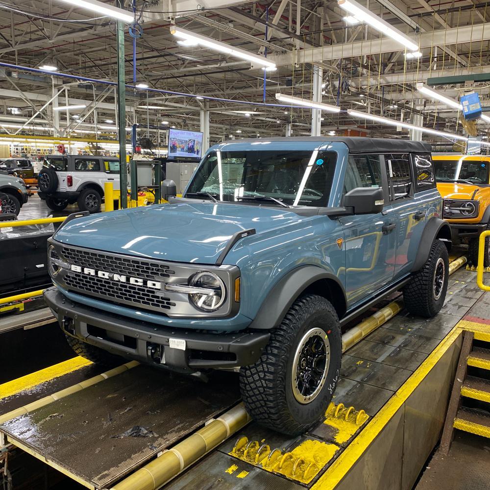 Ford Bronco 🛠 10/25/21 Build Week Group FCF7D5BE-EEB1-426C-BB77-1CBEAAAF1D4B