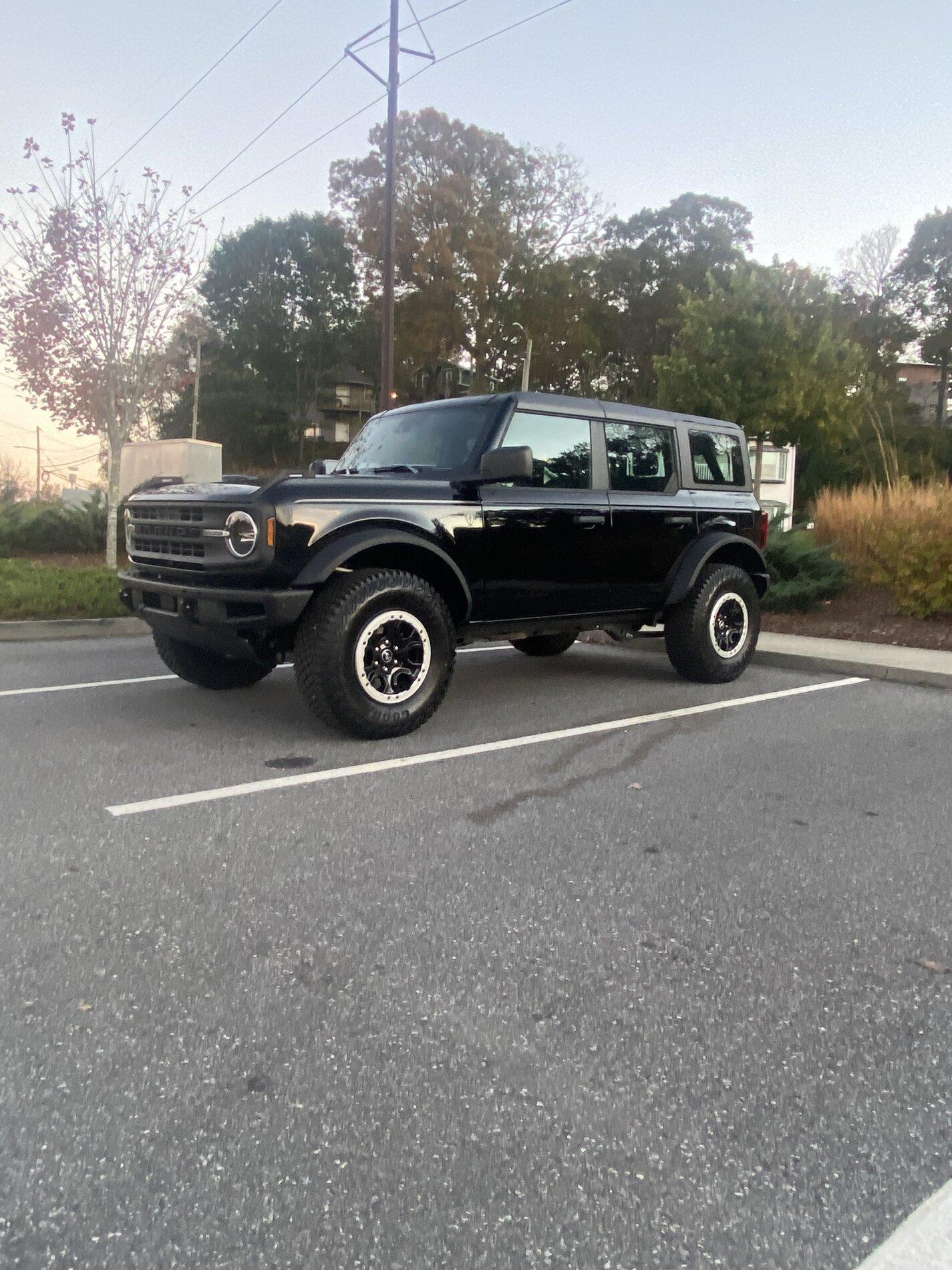Ford Bronco Tell me I'm not alone. 9AB99D99-AFF6-4EE8-98D4-30629AFFB681
