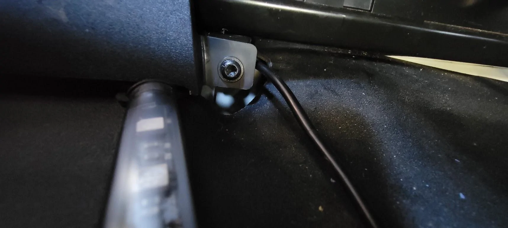 Ford Bronco Adding interior LED ambient lighting (now with working photos!) 11