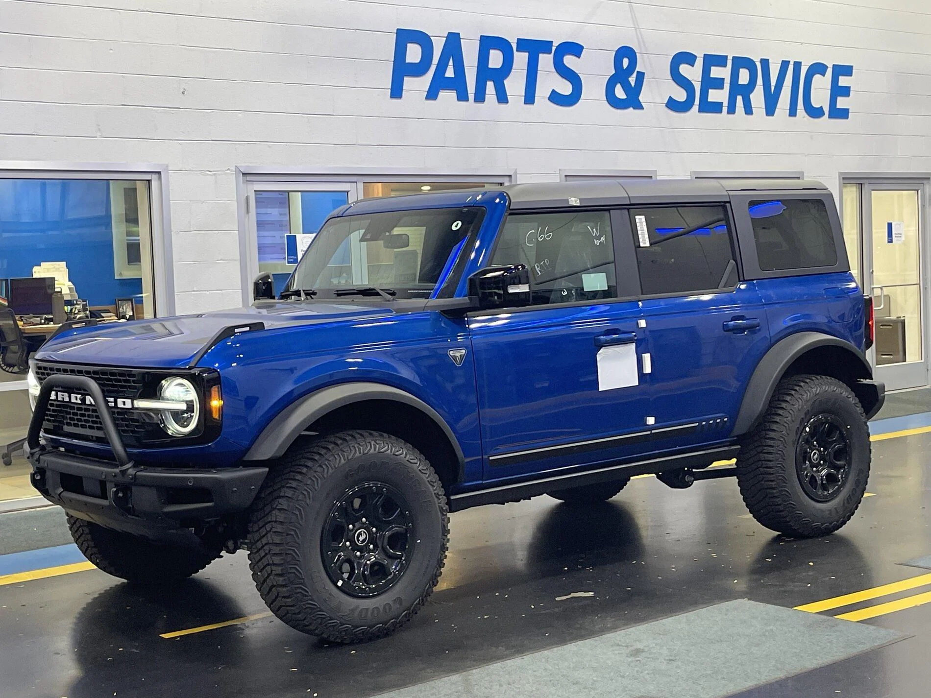 Ford Bronco First Edition Bronco Thread D46D42D3-A55D-4D80-82BB-C9400152C13B