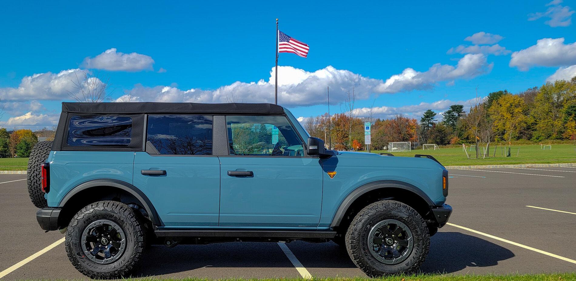 Bronco abd flag2.jpg