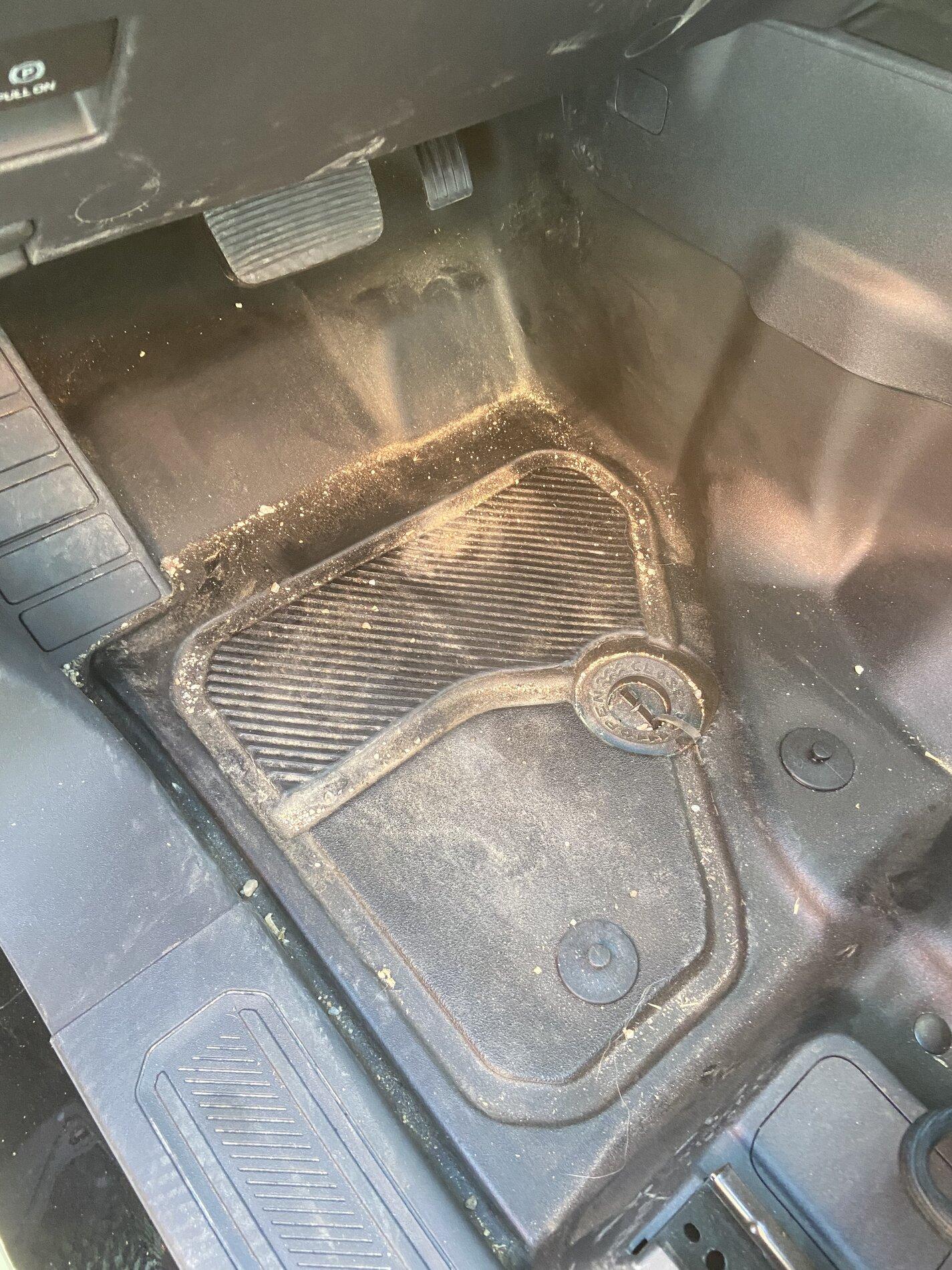 Ford Bronco BD - floor mats with or without carpet CC1CAAC5-D791-4FAA-A235-A9374FCE250A