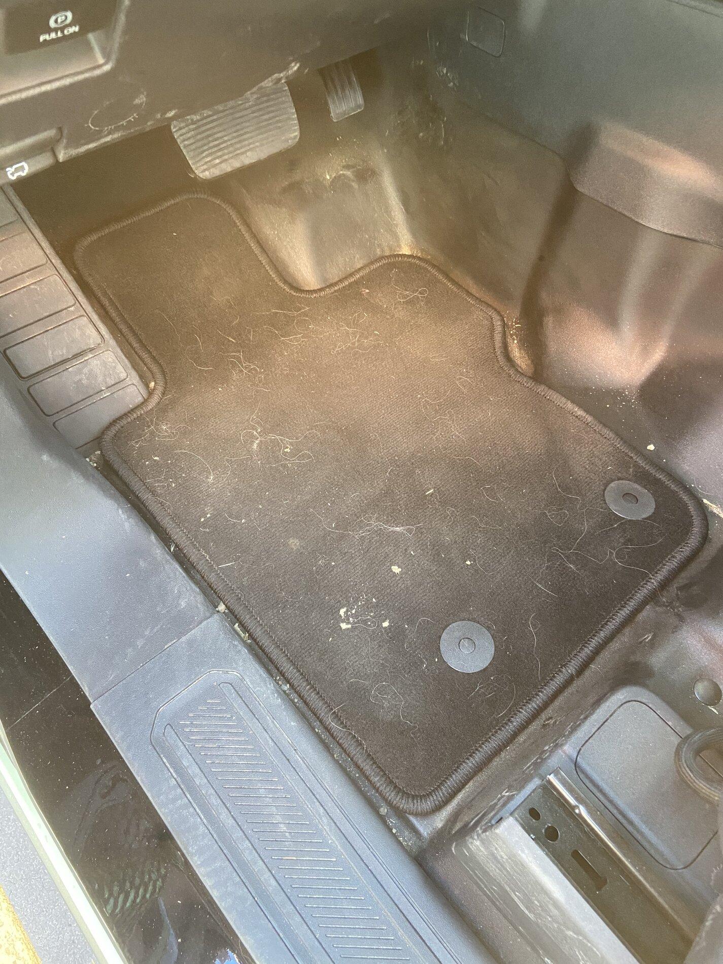 Ford Bronco BD - floor mats with or without carpet C11B0D1F-C6B5-461D-B921-A1D6FCC6A5CD