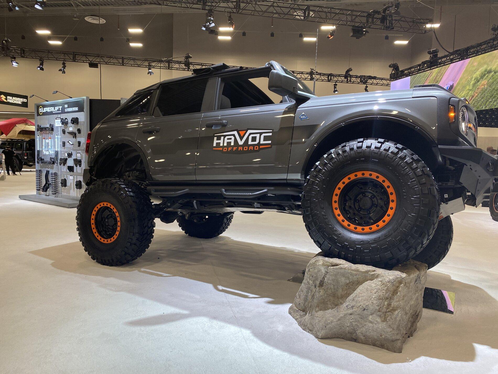 Ford Bronco Up the Hill at SEMA 6DB9EBF1-09CC-4599-9DD3-355375DDC122