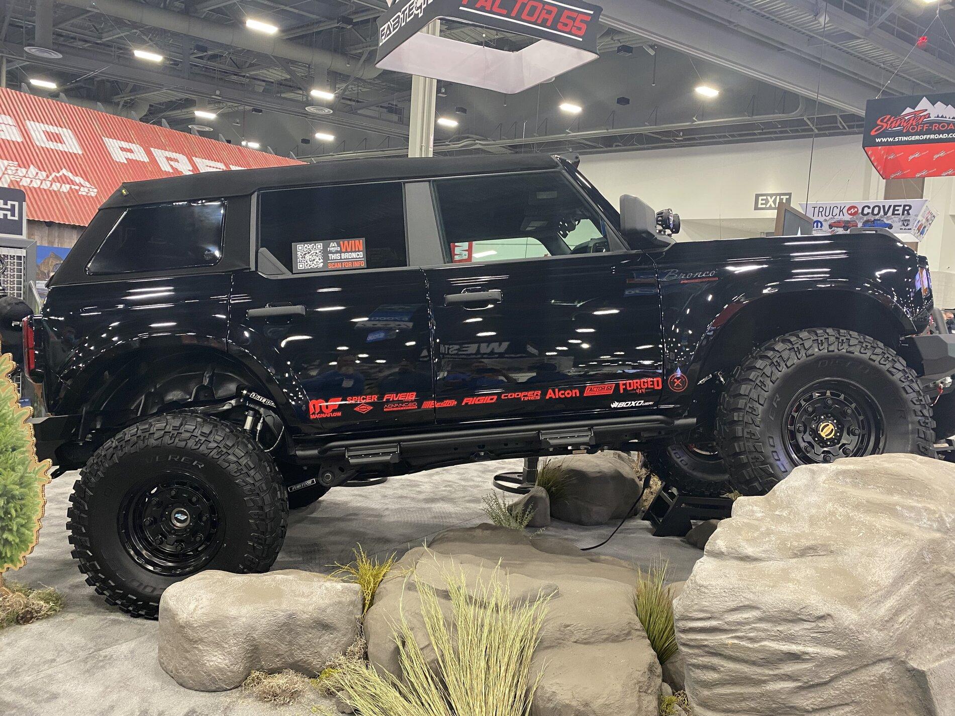 Ford Bronco Up the Hill at SEMA 70ADBFDB-537D-4301-885D-E8A67F71DD91