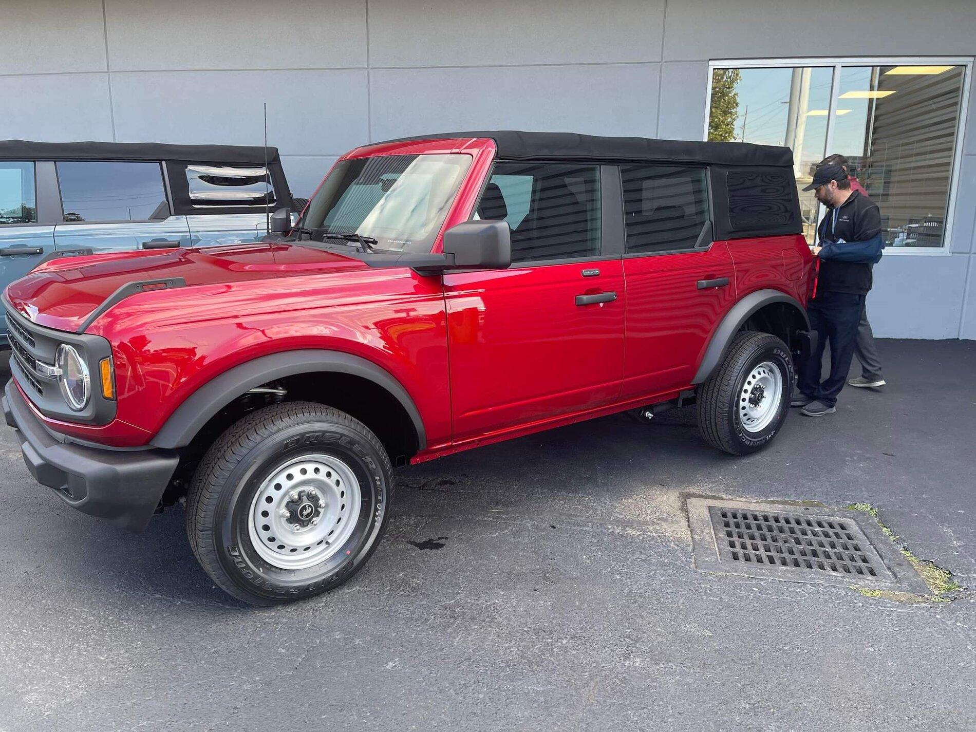 Ford Bronco 🛠 10/25/21 Build Week Group received_308741384423418