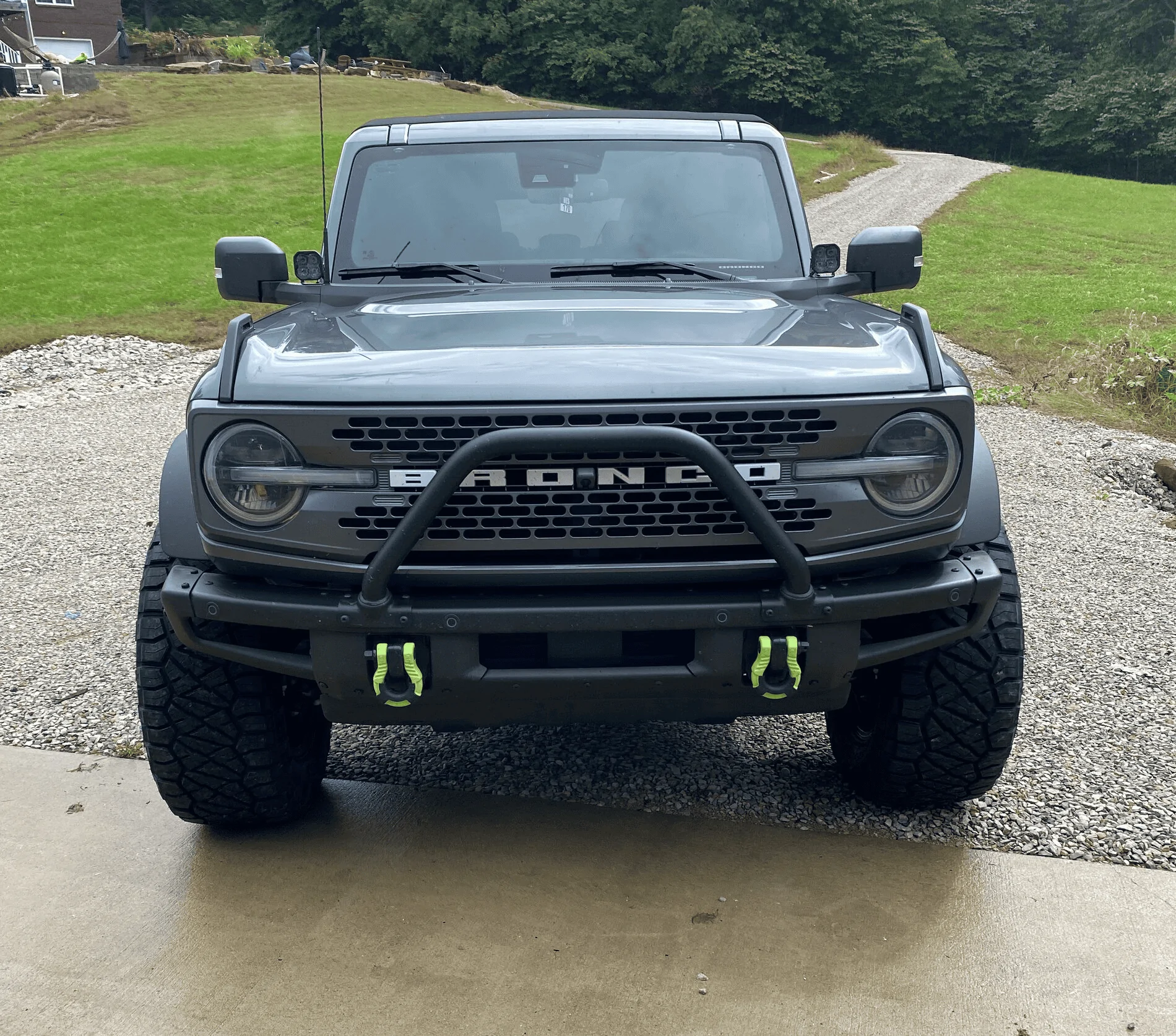 Ford Bronco CARBONIZED GRAY Bronco Club 1636133541517