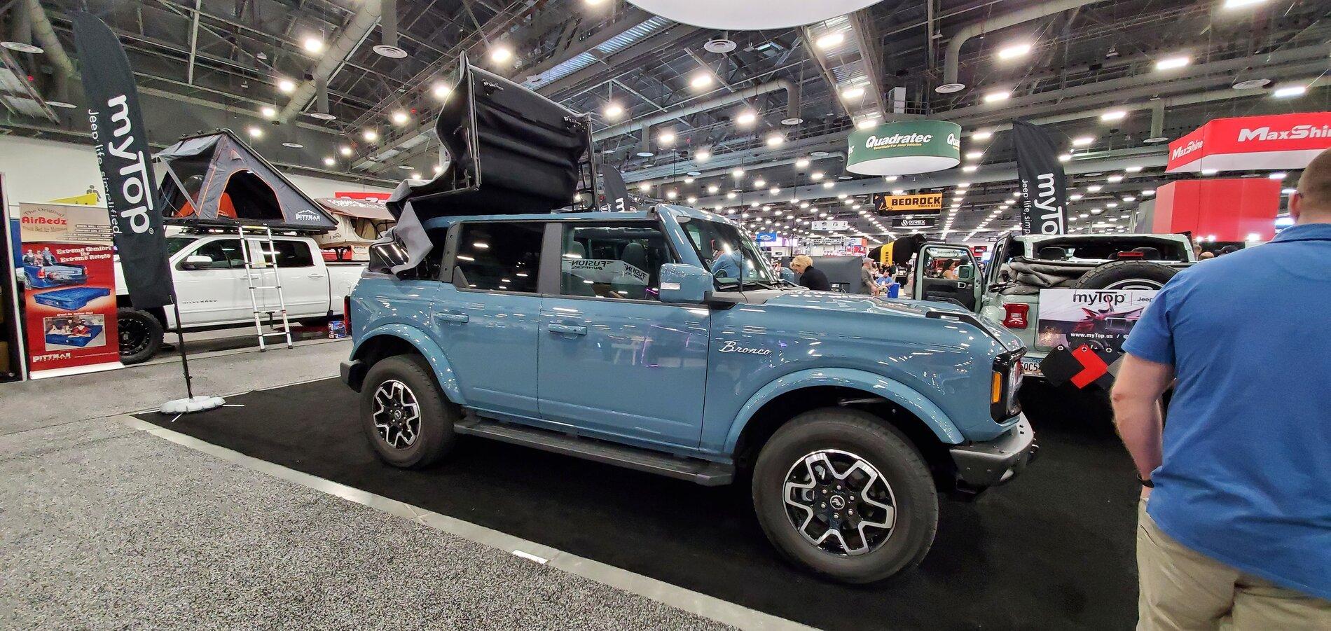 Ford Bronco MyTop Sema Bronco - powered soft top 20211104_125627