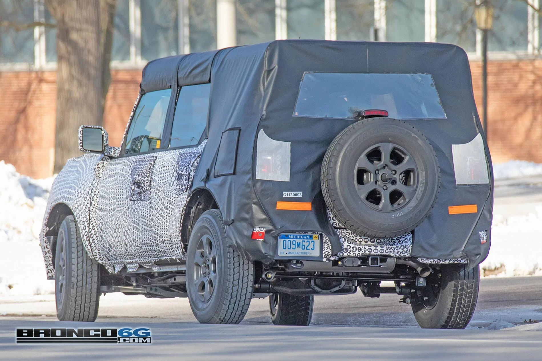 Ford Bronco Spy Video, Underbody / Suspension and Interior Closeups of 2021 Bronco Prototype! 2021_FordBronco.ext11