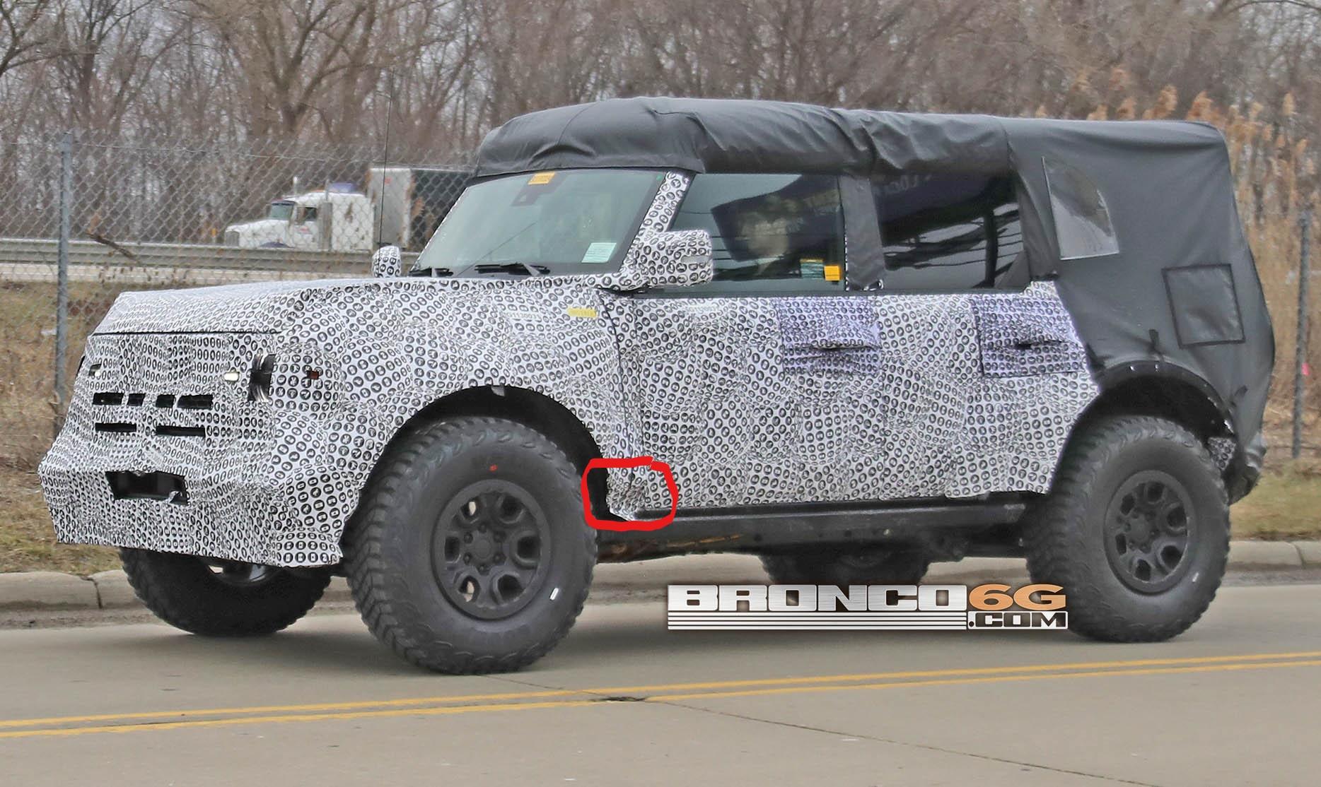 Ford Bronco Moaoun renders 2021_Bronco_Raptor_height_LI