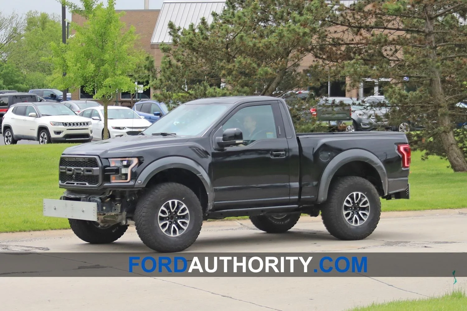 Ford Bronco Full Size Bronco B971BD62-1CA4-4B50-989B-85B021854CB3