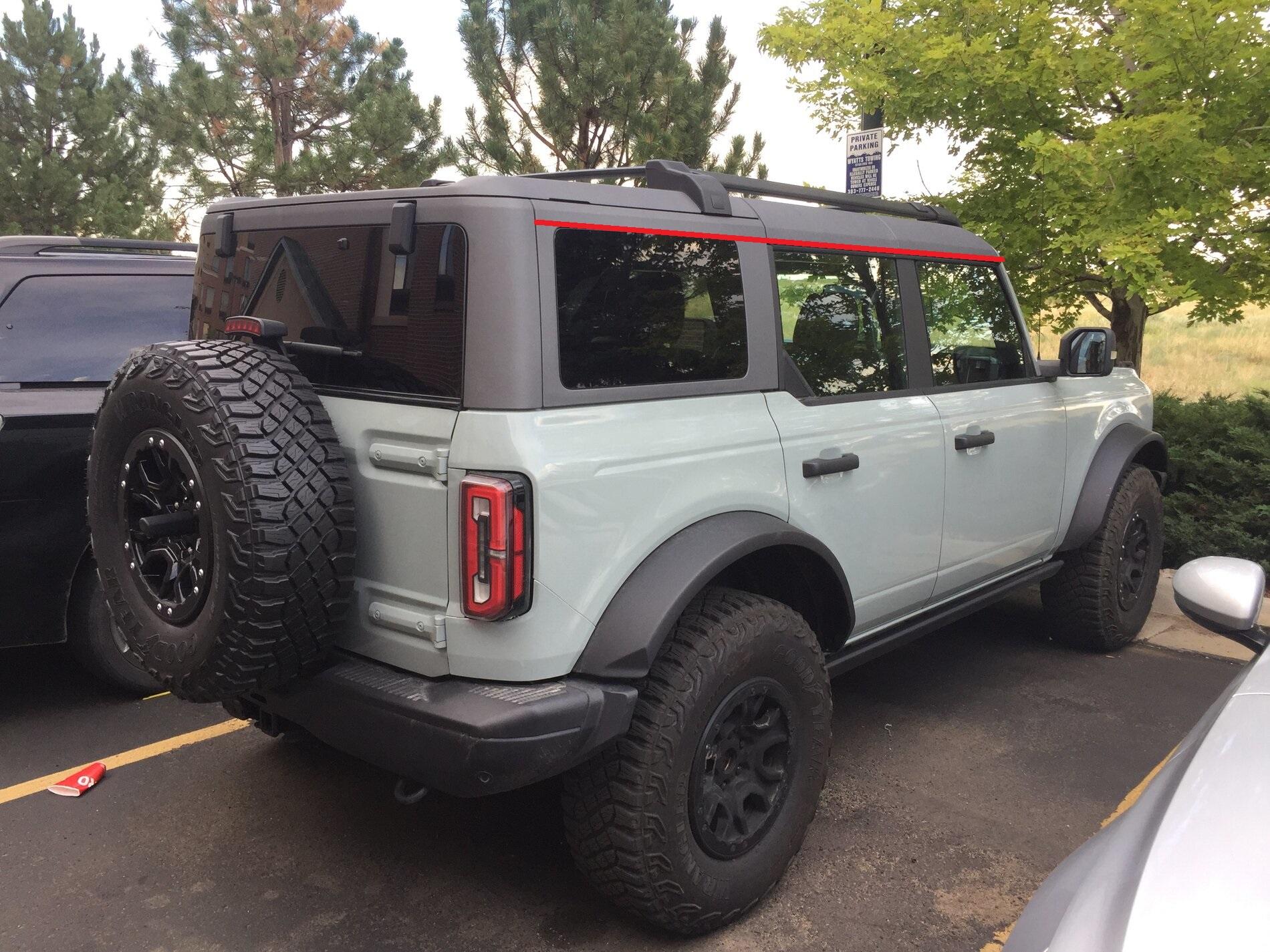 Ford Bronco Aftermarket angled hardtop / tailgate to