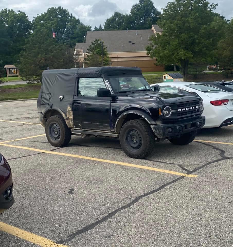 21 Bronco Black Diamond.jpg