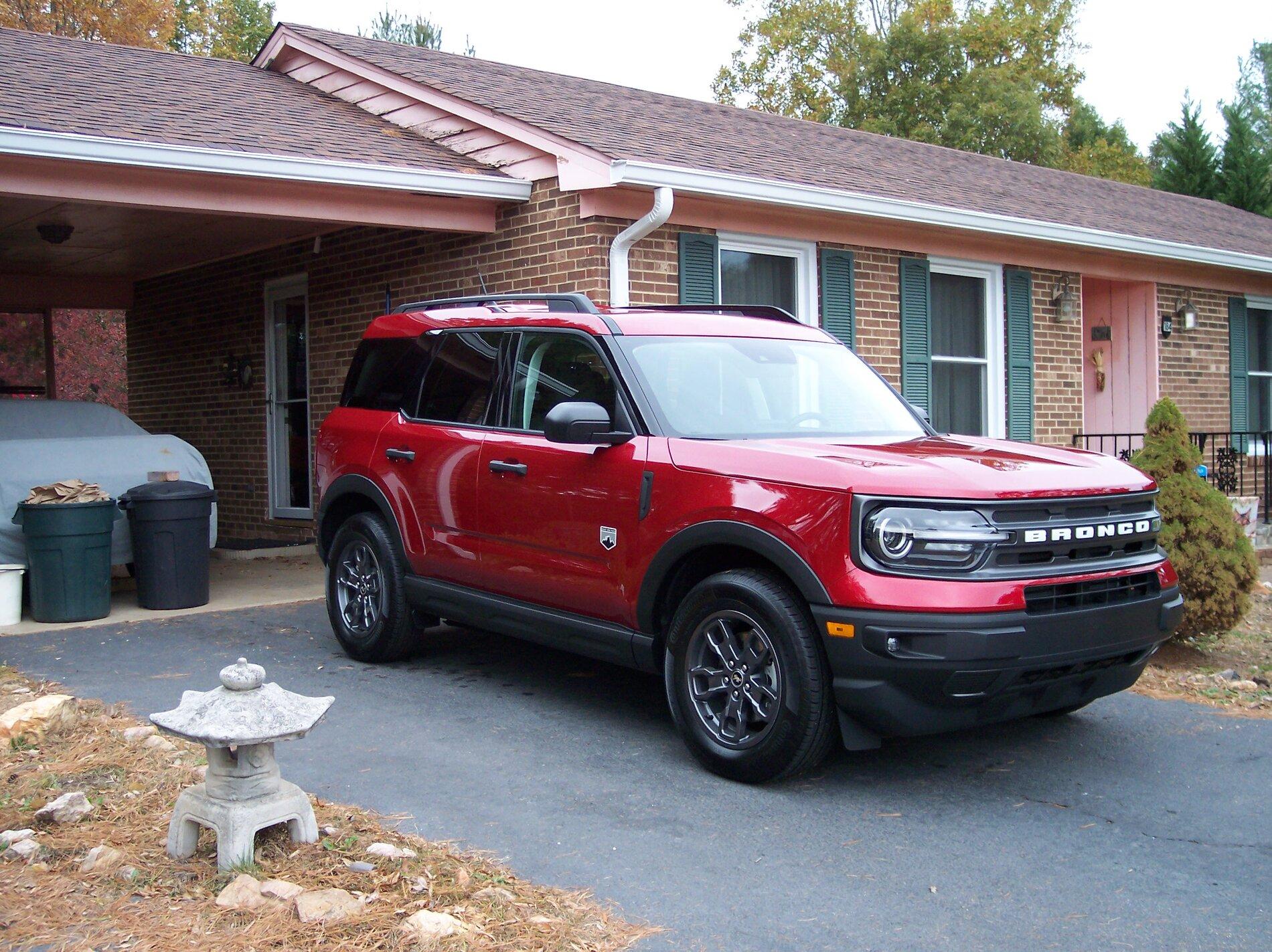 Ford Bronco RAPID RED Bronco Club 100_1814.JPG