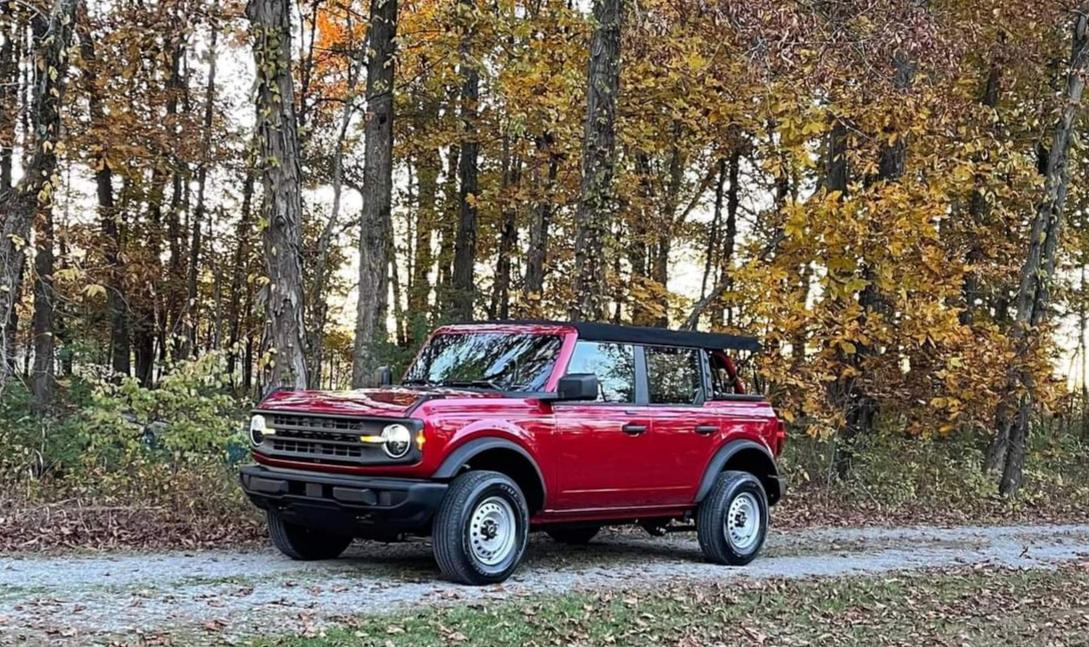 Ford Bronco RAPID RED Bronco Club 20211106_203556
