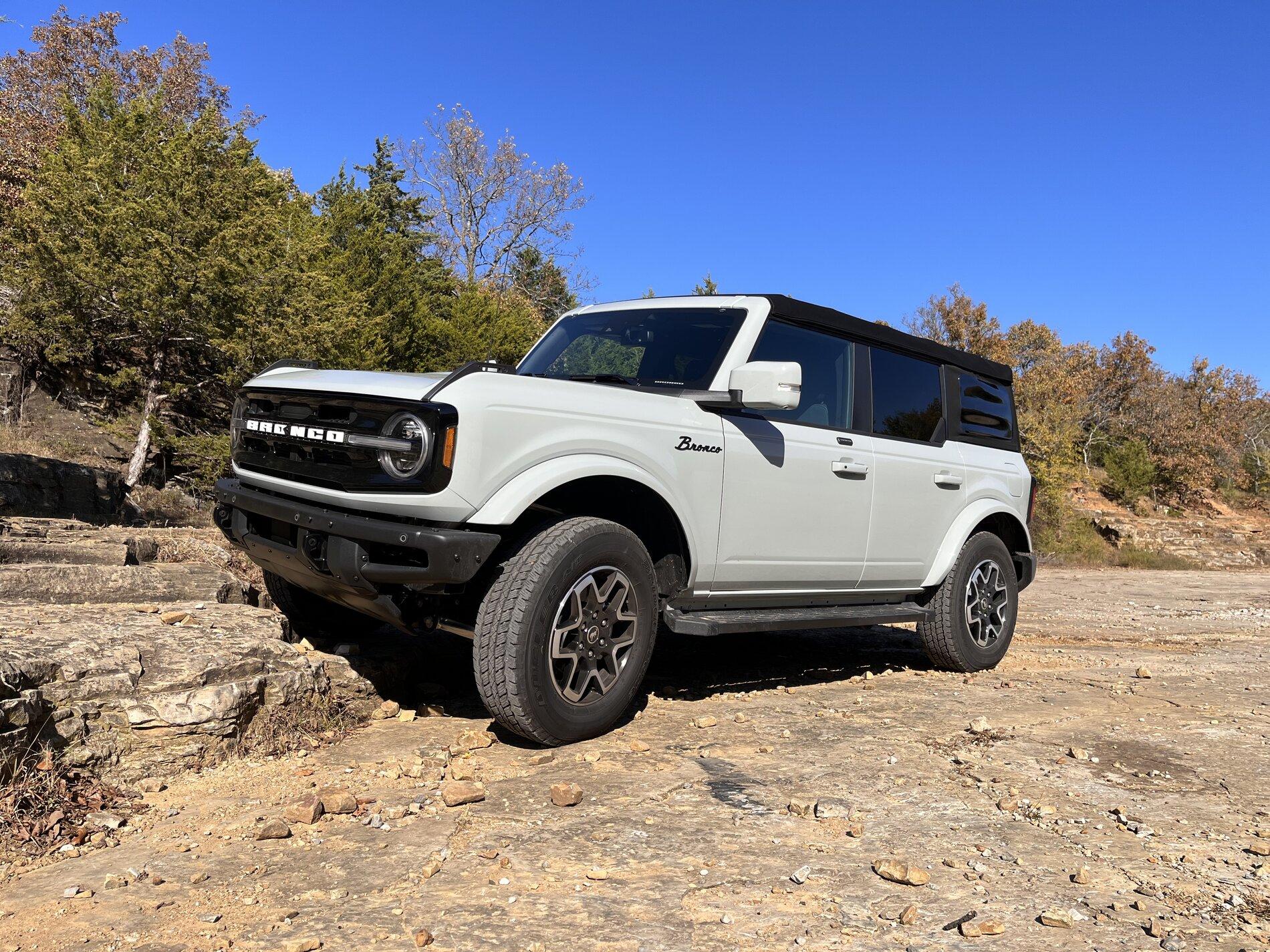 Ford Bronco CACTUS GRAY Bronco Club D1B9F280-E04E-43FF-94E8-00623DDA183E
