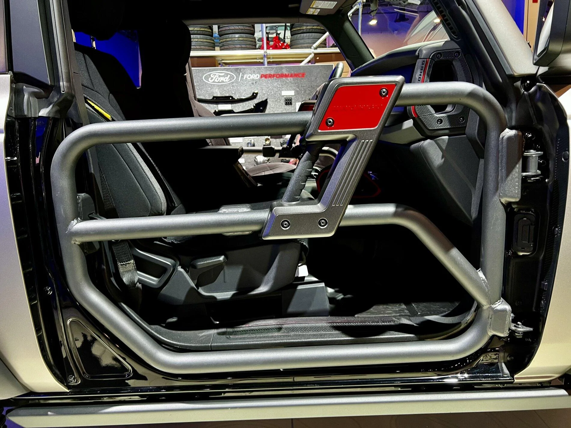 Ford Bronco SEMA 2021 Bronco Takeover D6D9F253-3230-4A98-8641-D0A7E9AC7C5C