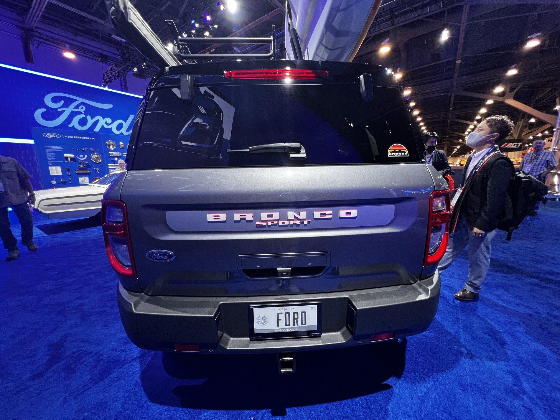 Ford Bronco SEMA 2021 Bronco Takeover 84ADE4C3-7A68-453E-8F62-D1317D3C49CF