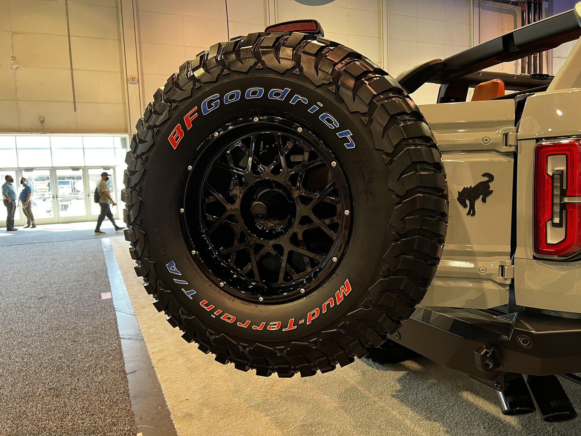 Ford Bronco SEMA 2021 Bronco Takeover 41743CB6-2CD4-40D9-BB1C-E422418C72A9