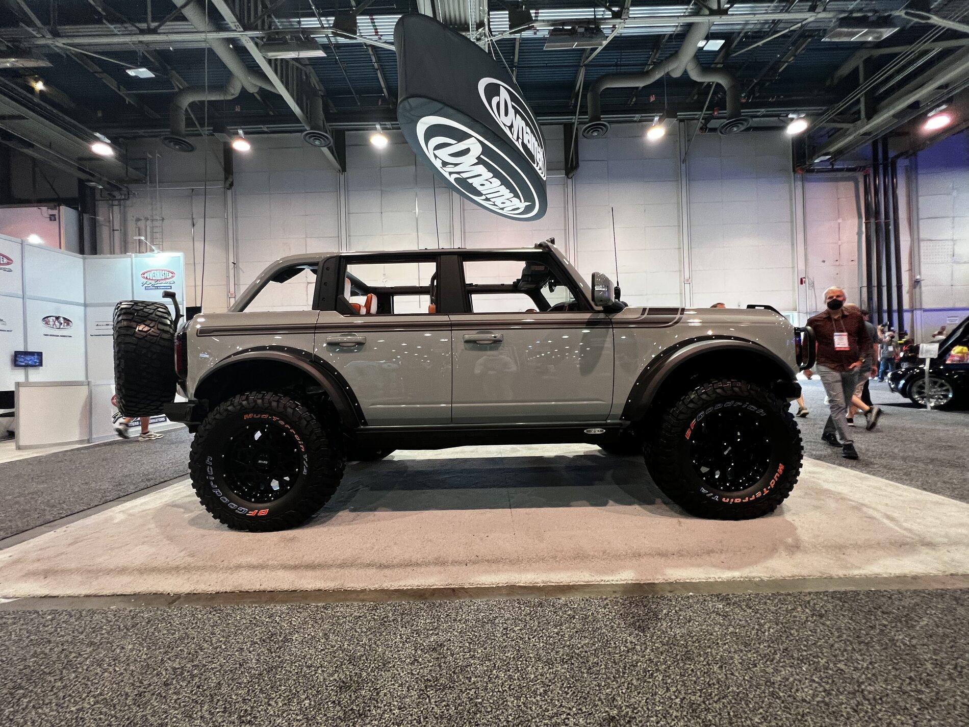 Ford Bronco SEMA 2021 Bronco Takeover 4CA52F94-F3BD-459D-A4E8-68C4CC9F239C