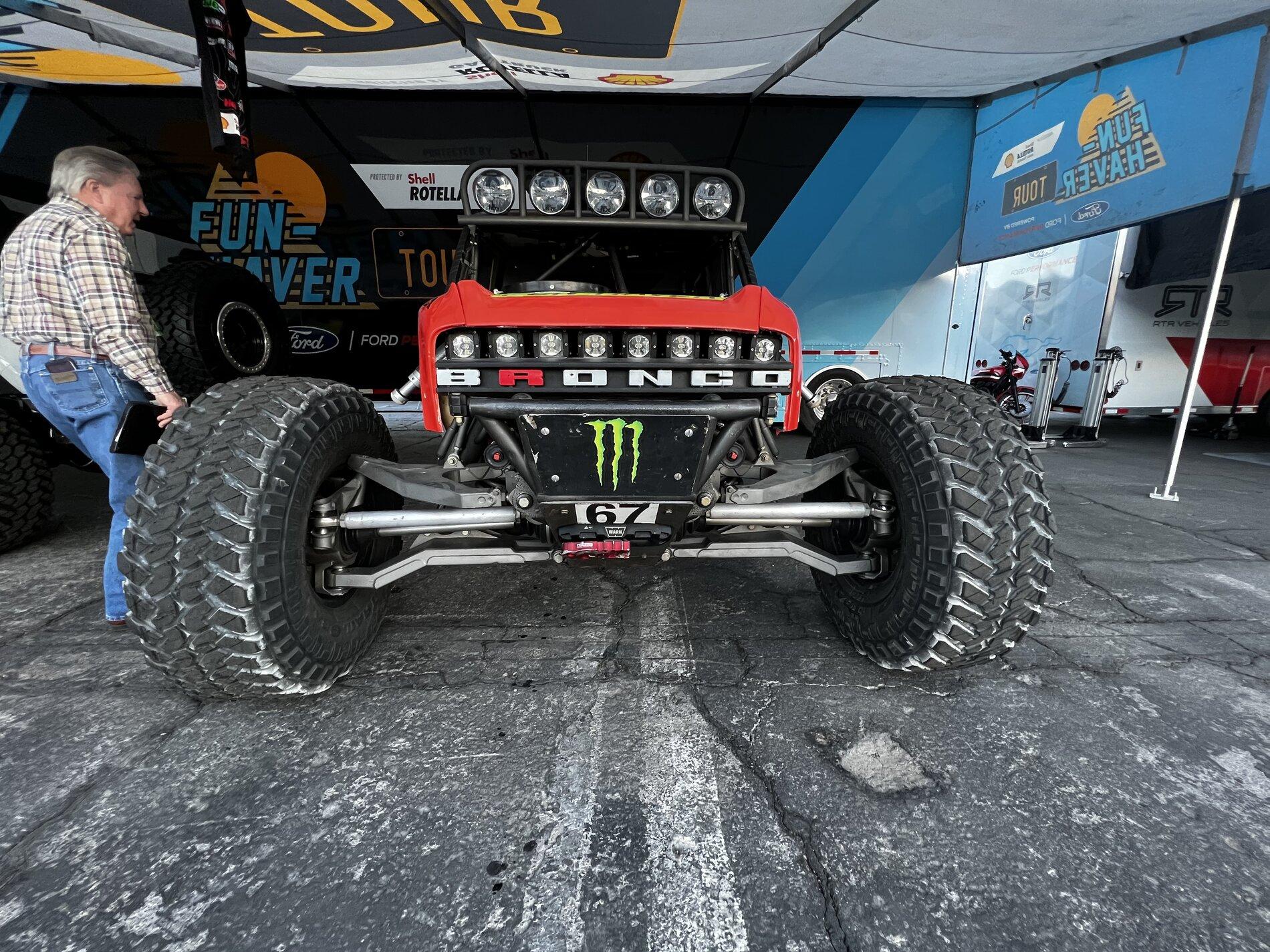 Ford Bronco SEMA 2021 Bronco Takeover E692C589-A5E9-4A8A-B267-39060EC2F36B
