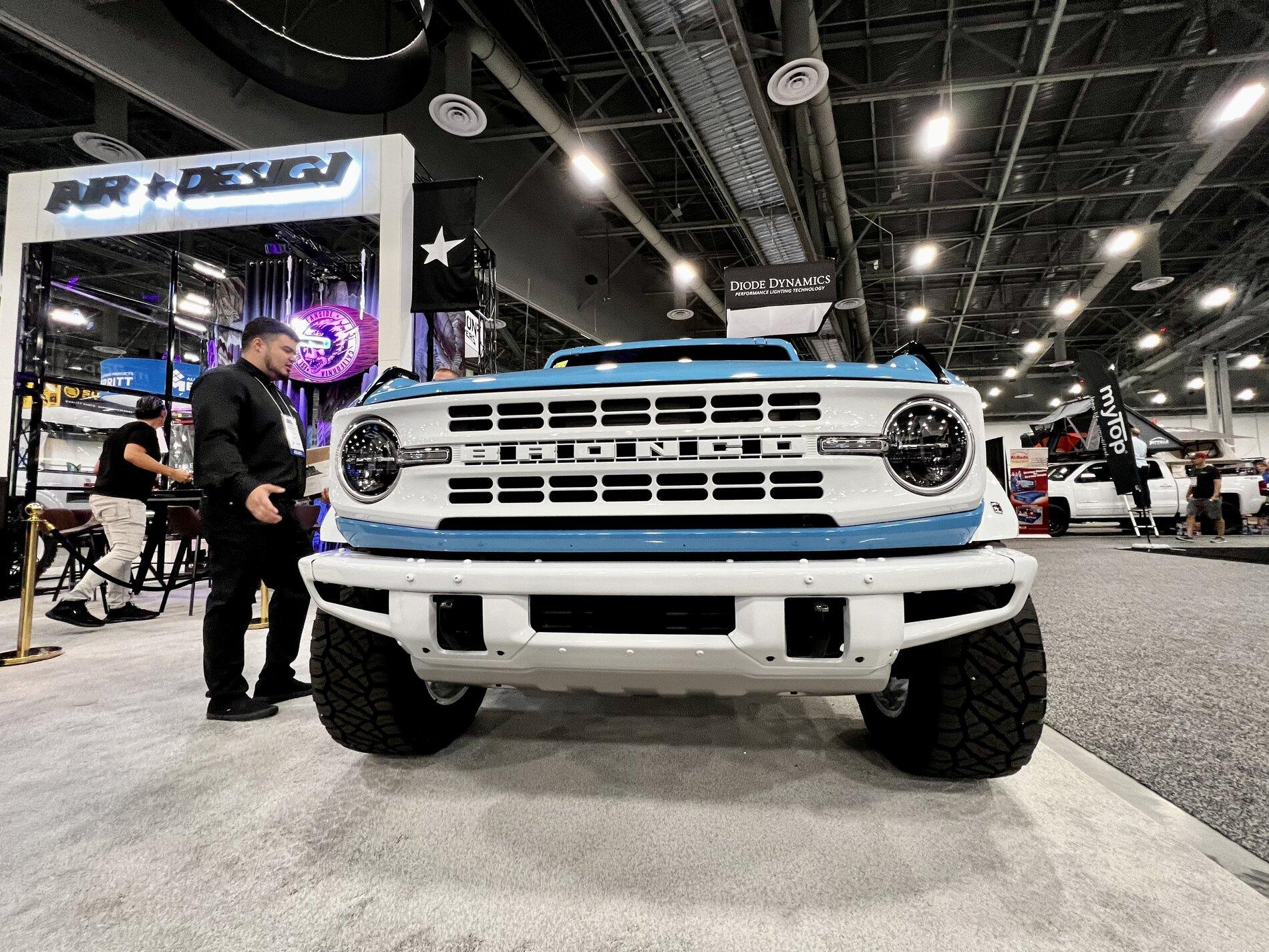 Ford Bronco SEMA 2021 Bronco Takeover AB60B69D-32C9-43BC-905F-197670EDBE08