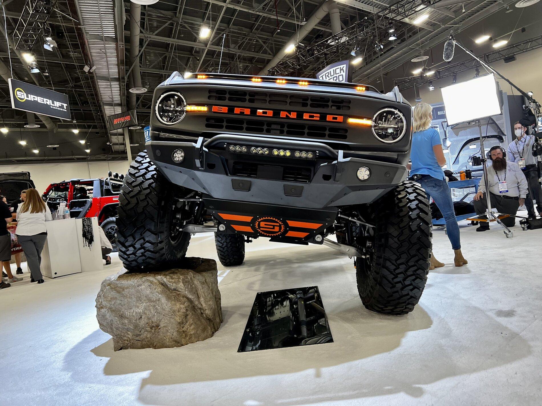 Ford Bronco SEMA 2021 Bronco Takeover FD41ED6C-6B85-4EAA-A4AE-5D4D75CBAE6B