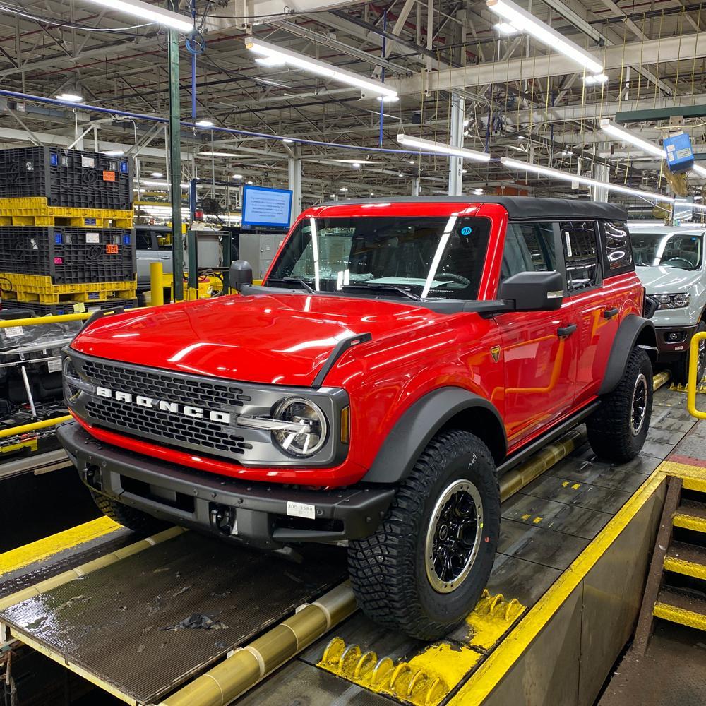 Ford Bronco 🛠 10/25/21 Build Week Group image