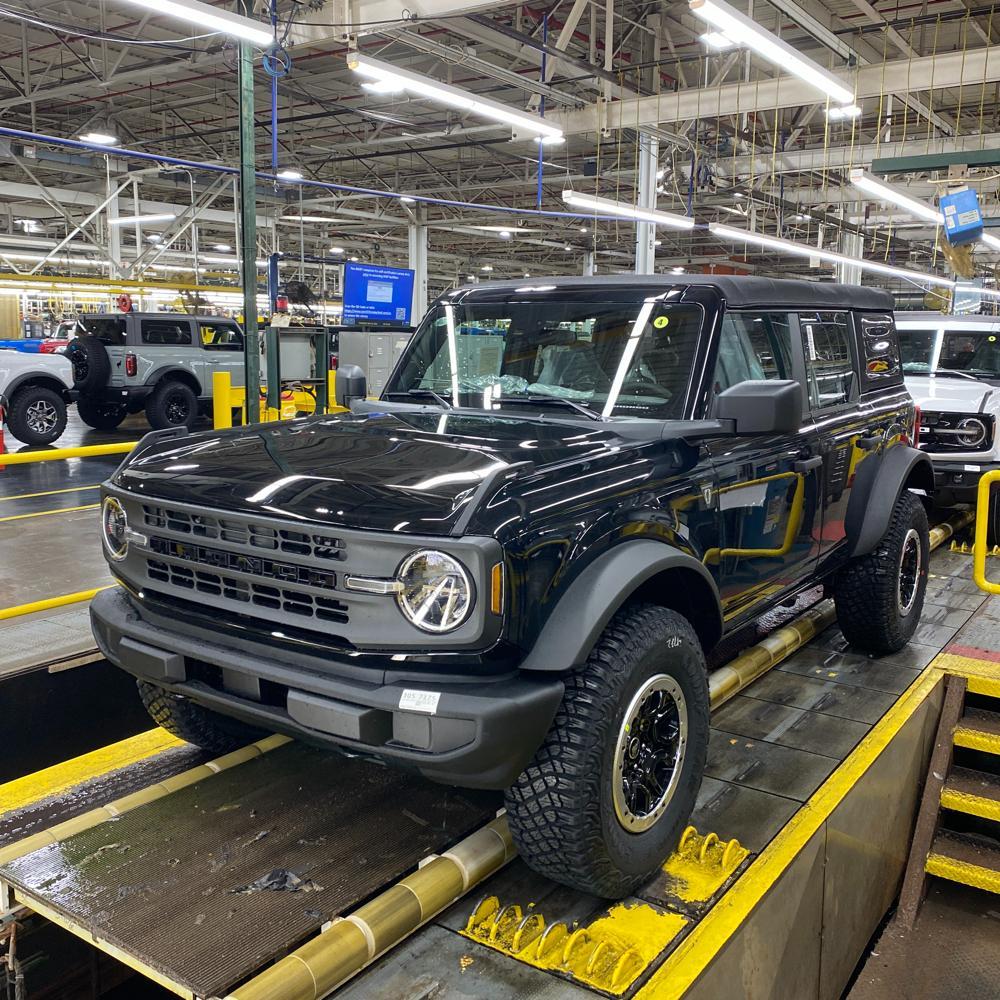 Ford Bronco 🛠 11/1/21 Build Week Group image