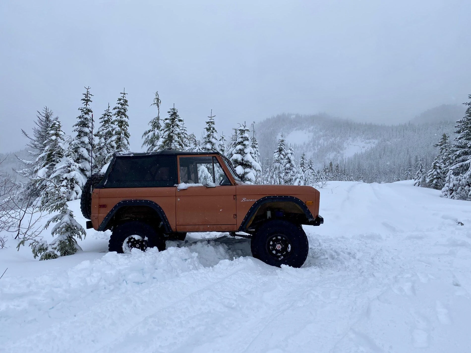 Ford Bronco You haven't seen a 2021 Bronco in snow like this yet! Snow wheeling on OEM Sasquatch tires 1636489988623