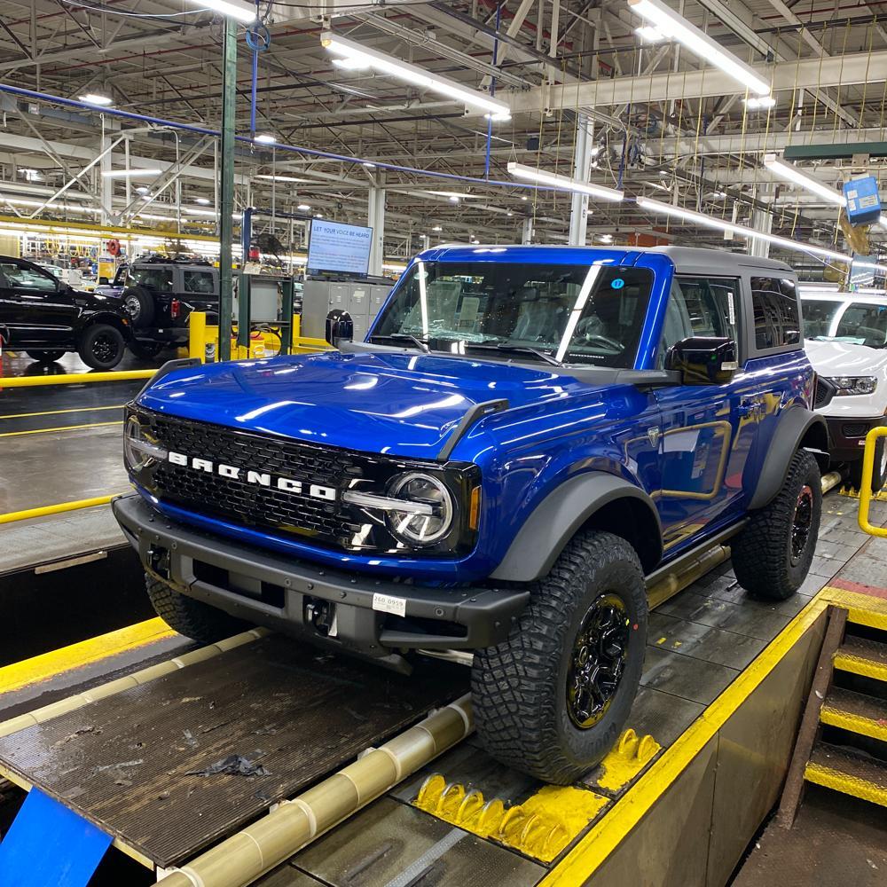 2021_Bronco_Assembly_Line.jpg