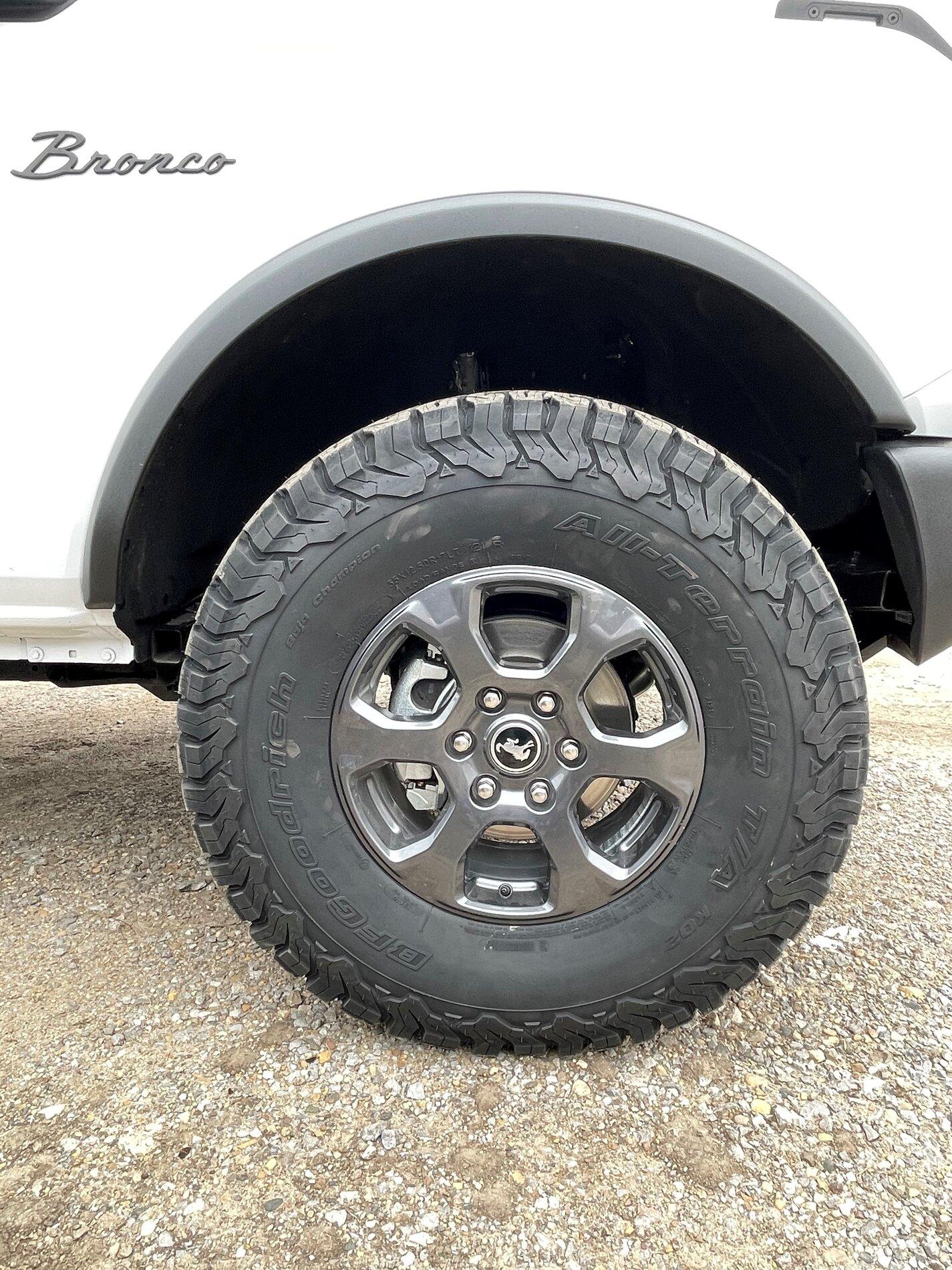 Ford Bronco Show us your installed wheel / tire upgrades here! (Pics) IMG_6522