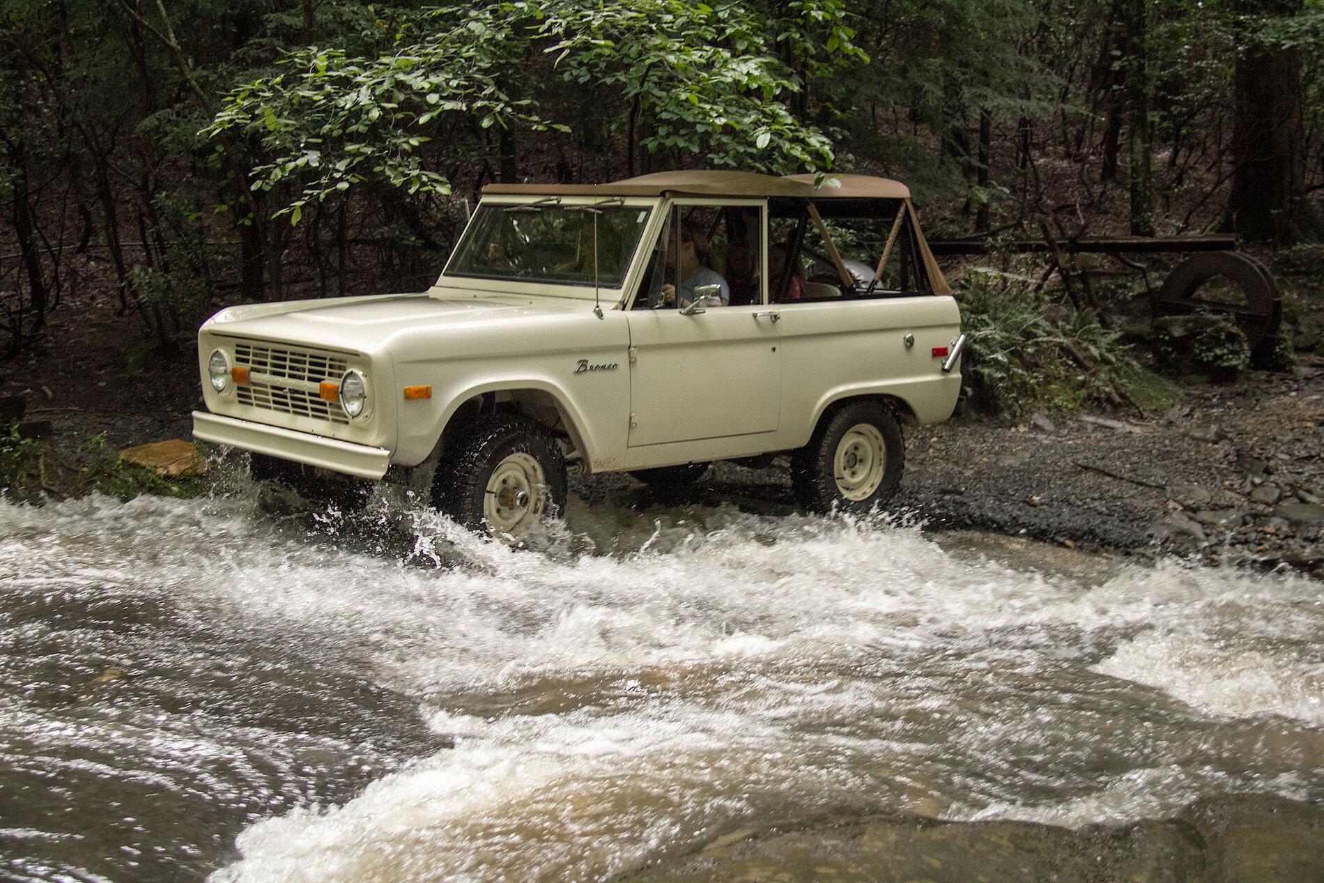 Ford Bronco Delivery! Review '74 vs OBX vs Badlands Bronco IMG_20130801_105242