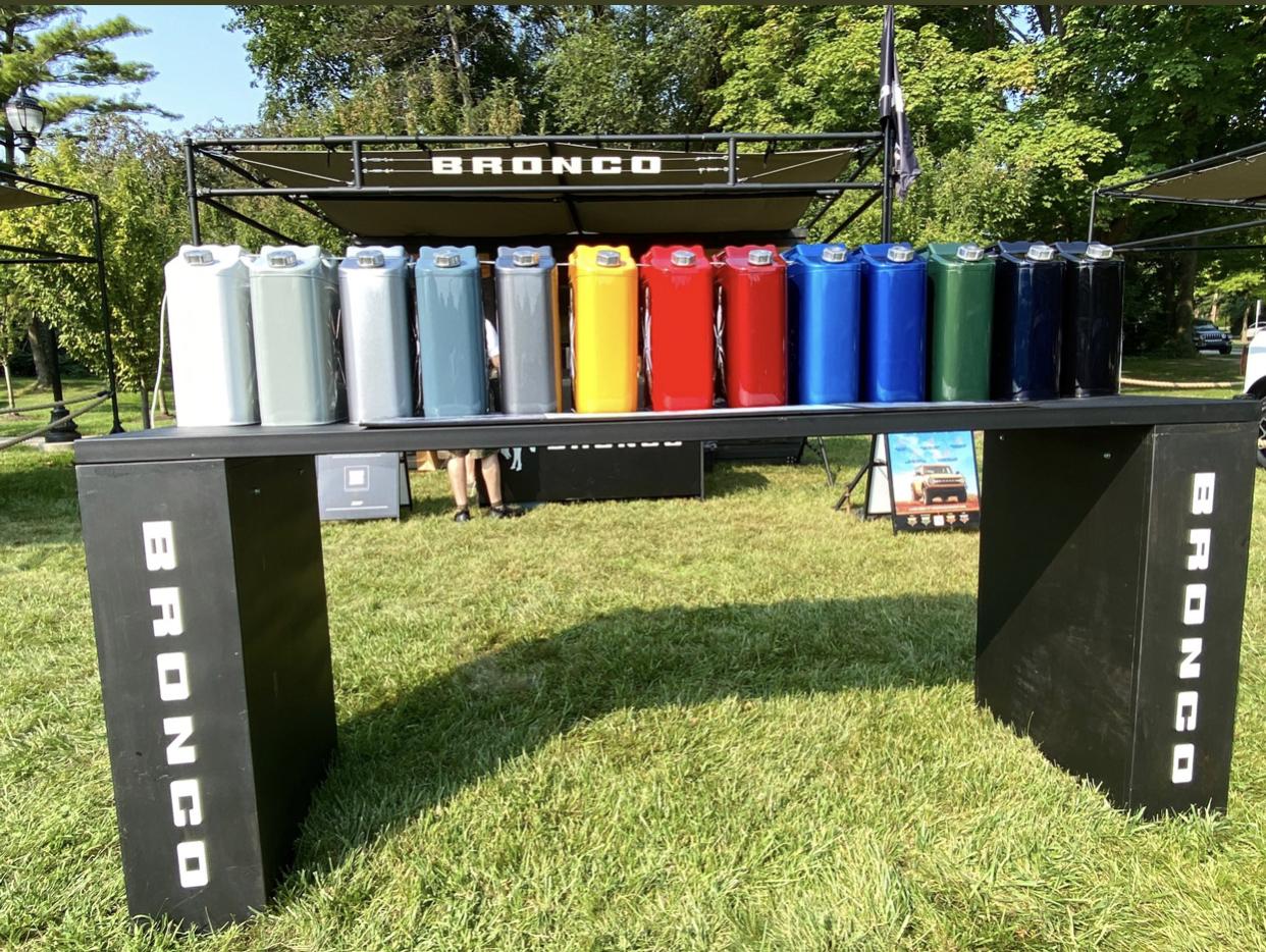 Ford Bronco Color Choice Feedback 61248833-A87C-4EE1-9239-3B6C5D5F376B